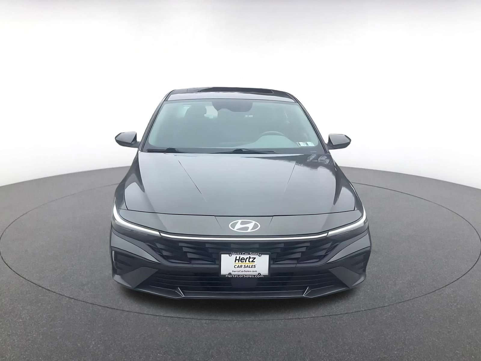 Thumbnail: 2025 Hyundai Elantra - 4