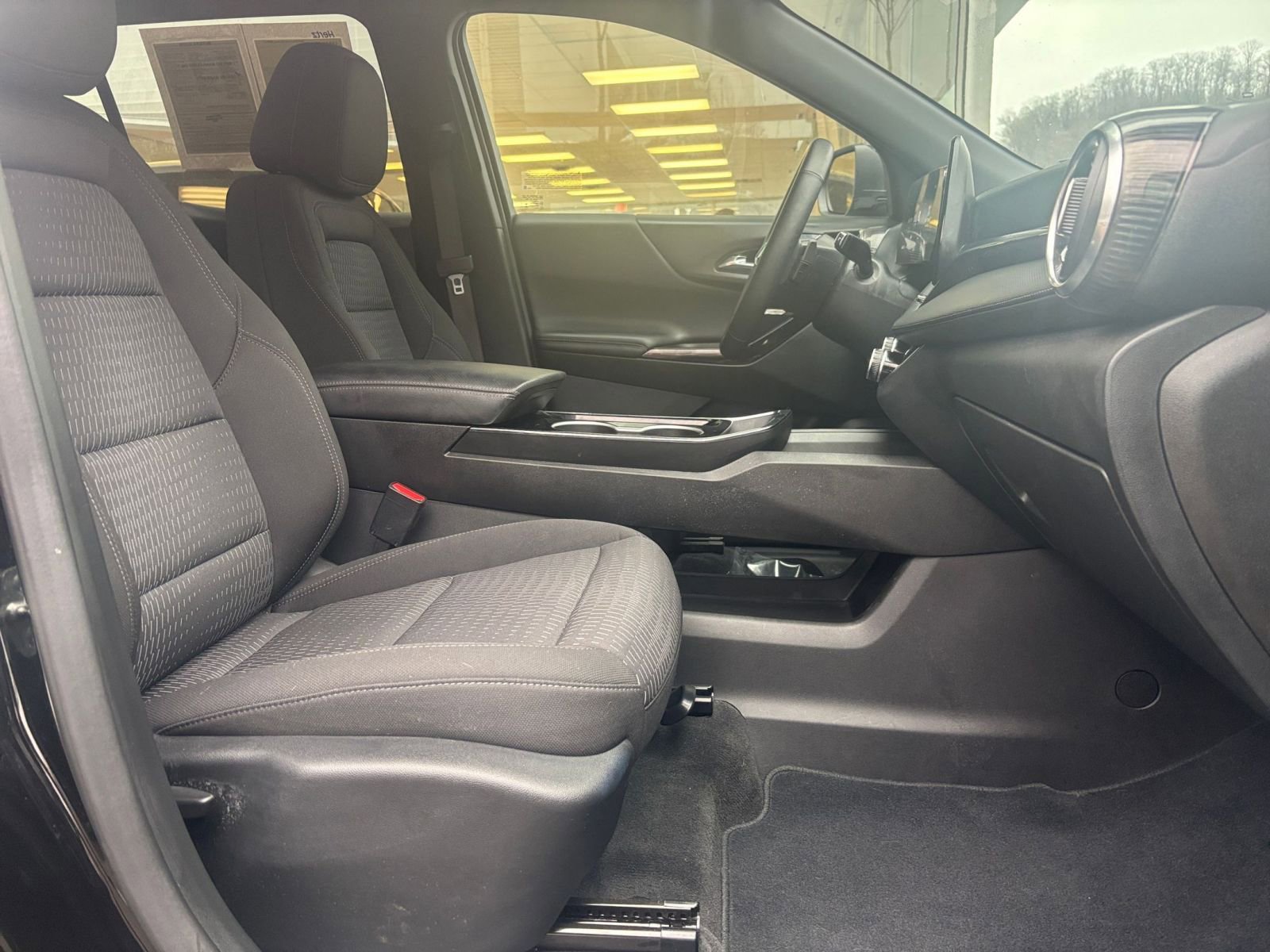 Thumbnail: 2025 Chevrolet Equinox - 27