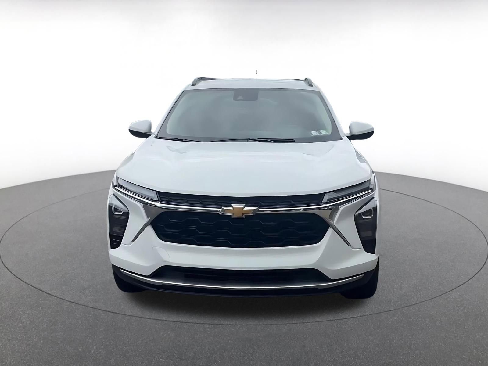 Thumbnail: 2025 Chevrolet Trax - 4