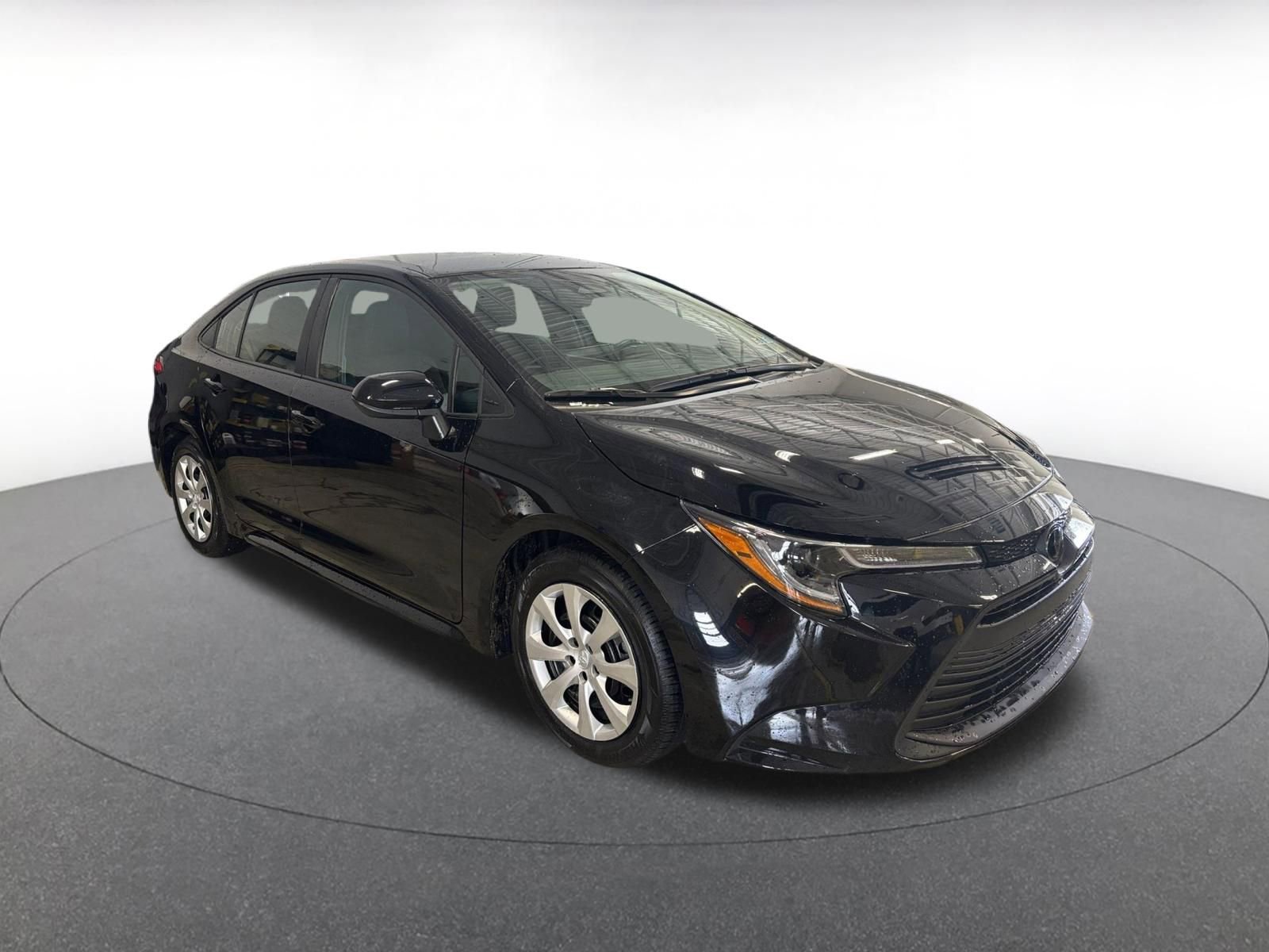 Thumbnail: 2025 Toyota Corolla - 1