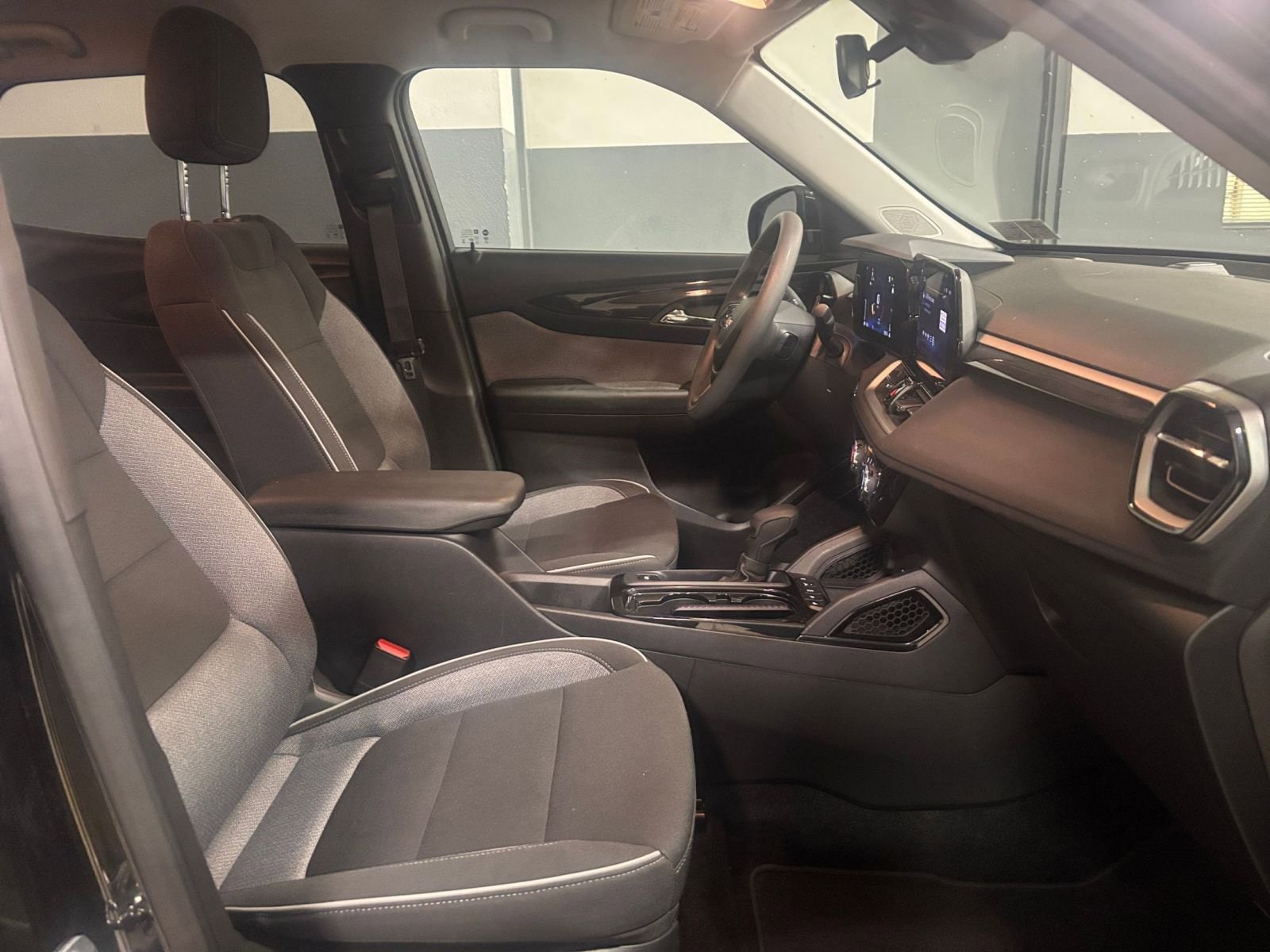 Thumbnail: 2025 Chevrolet TrailBlazer - 24