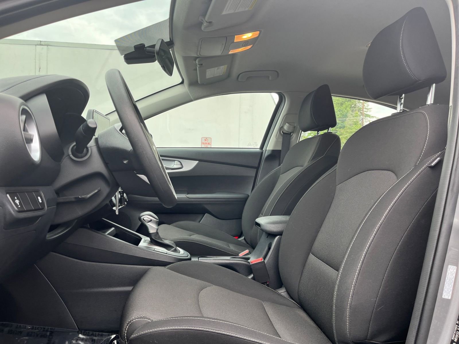 Thumbnail: 2024 Kia Forte - 25