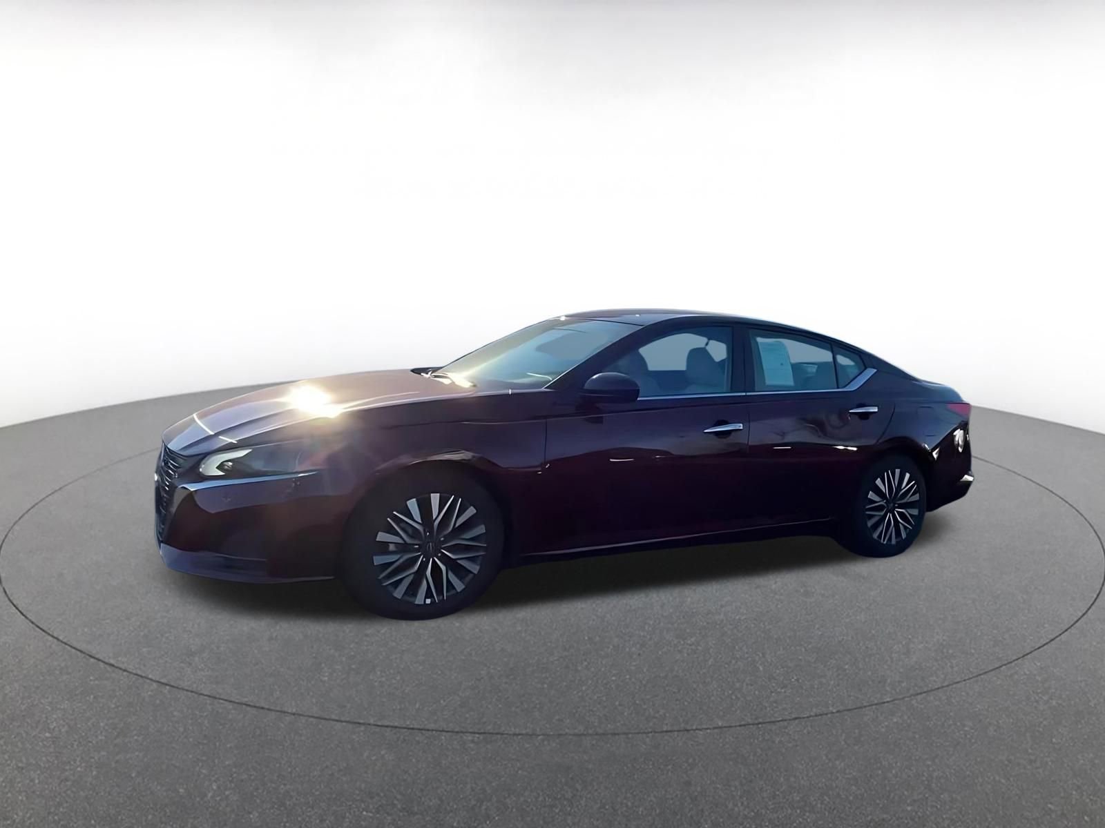 Thumbnail: 2025 Nissan Altima - 8