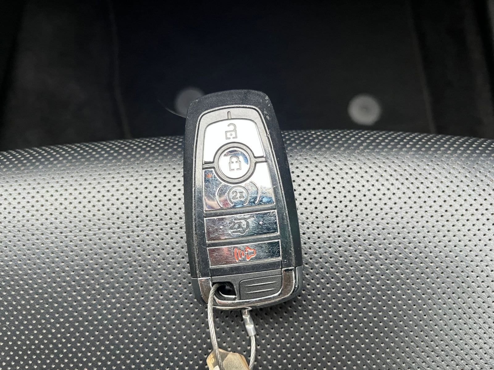 Thumbnail: 2023 Lincoln Nautilus - 22