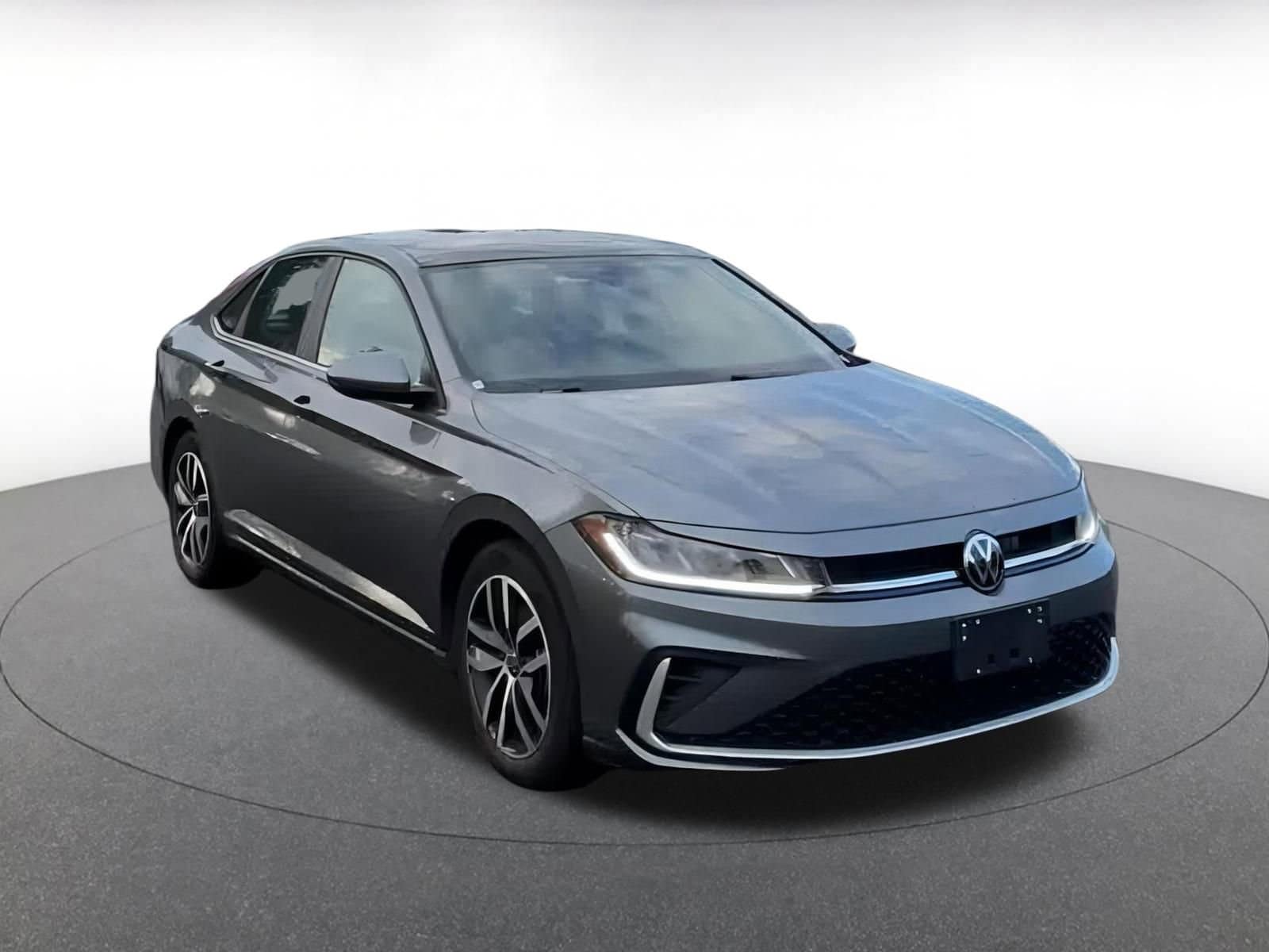 Thumbnail: 2025 Volkswagen Jetta - 3