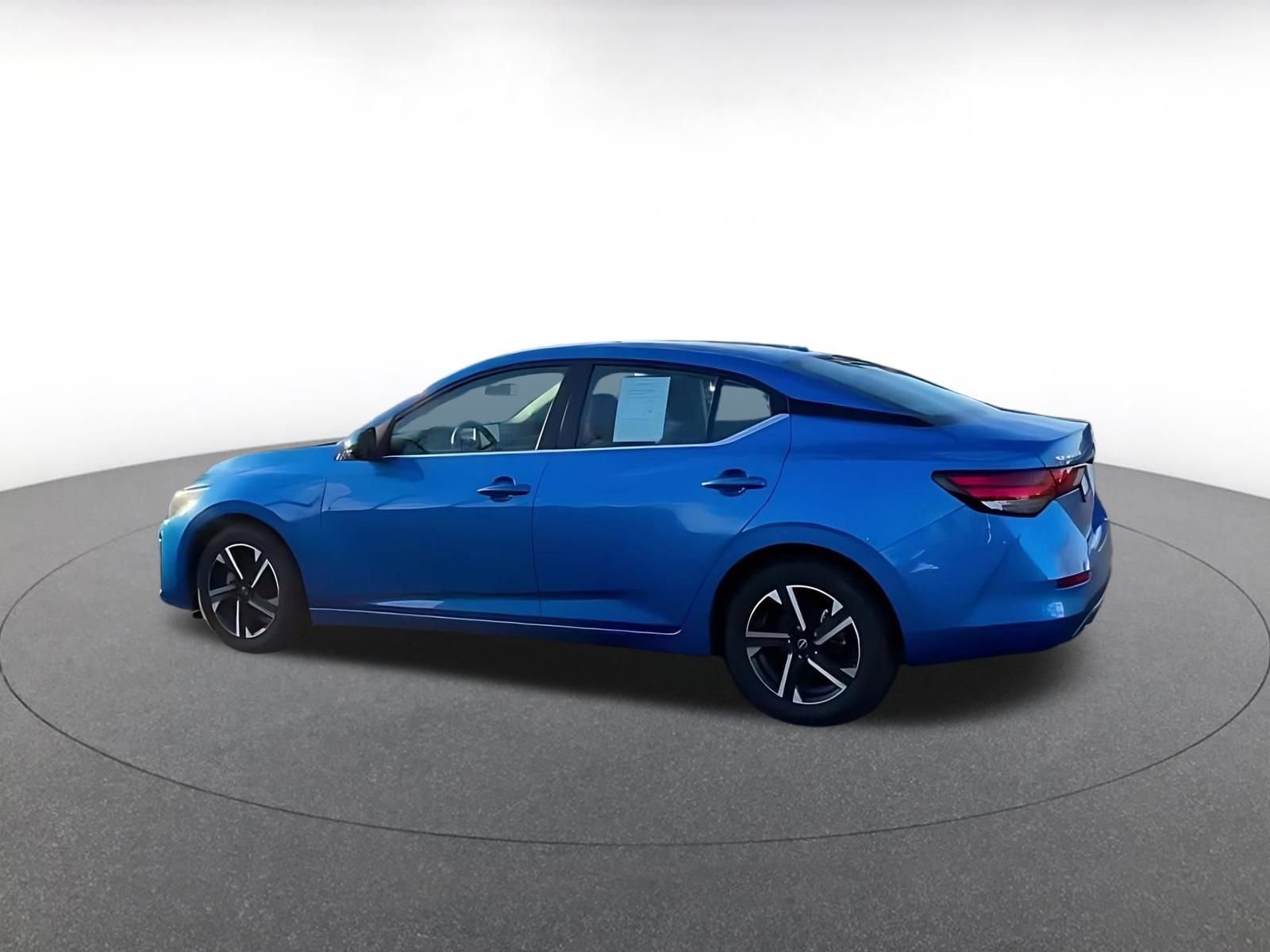 Thumbnail: 2024 Nissan Sentra - 10