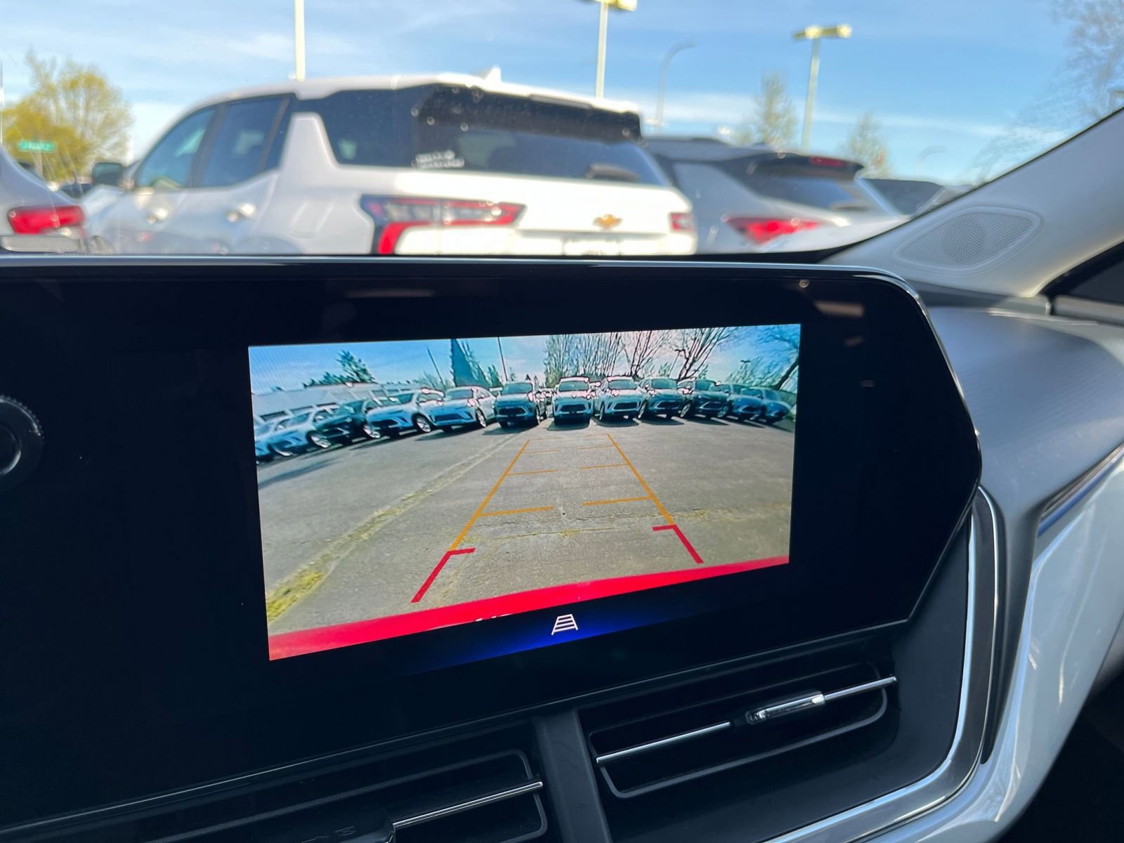 Thumbnail: 2025 Chevrolet Trax - 22