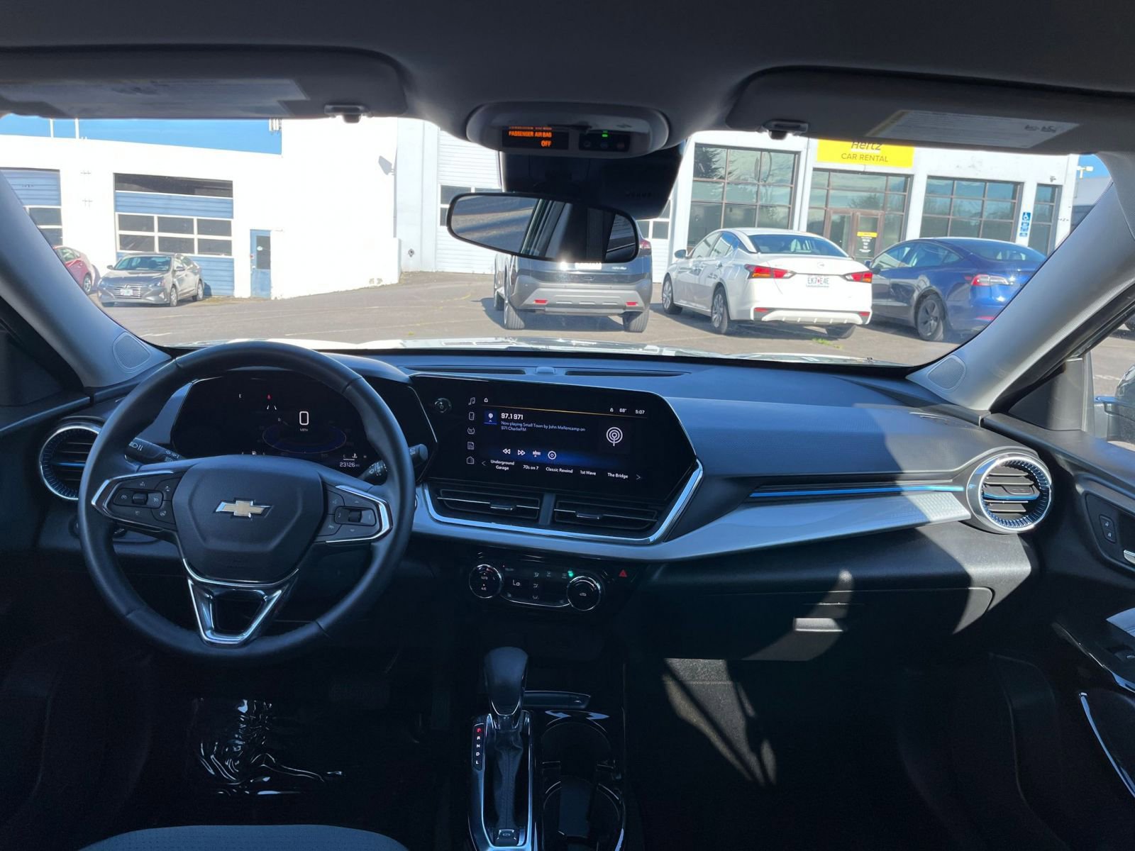 Thumbnail: 2025 Chevrolet Trax - 32