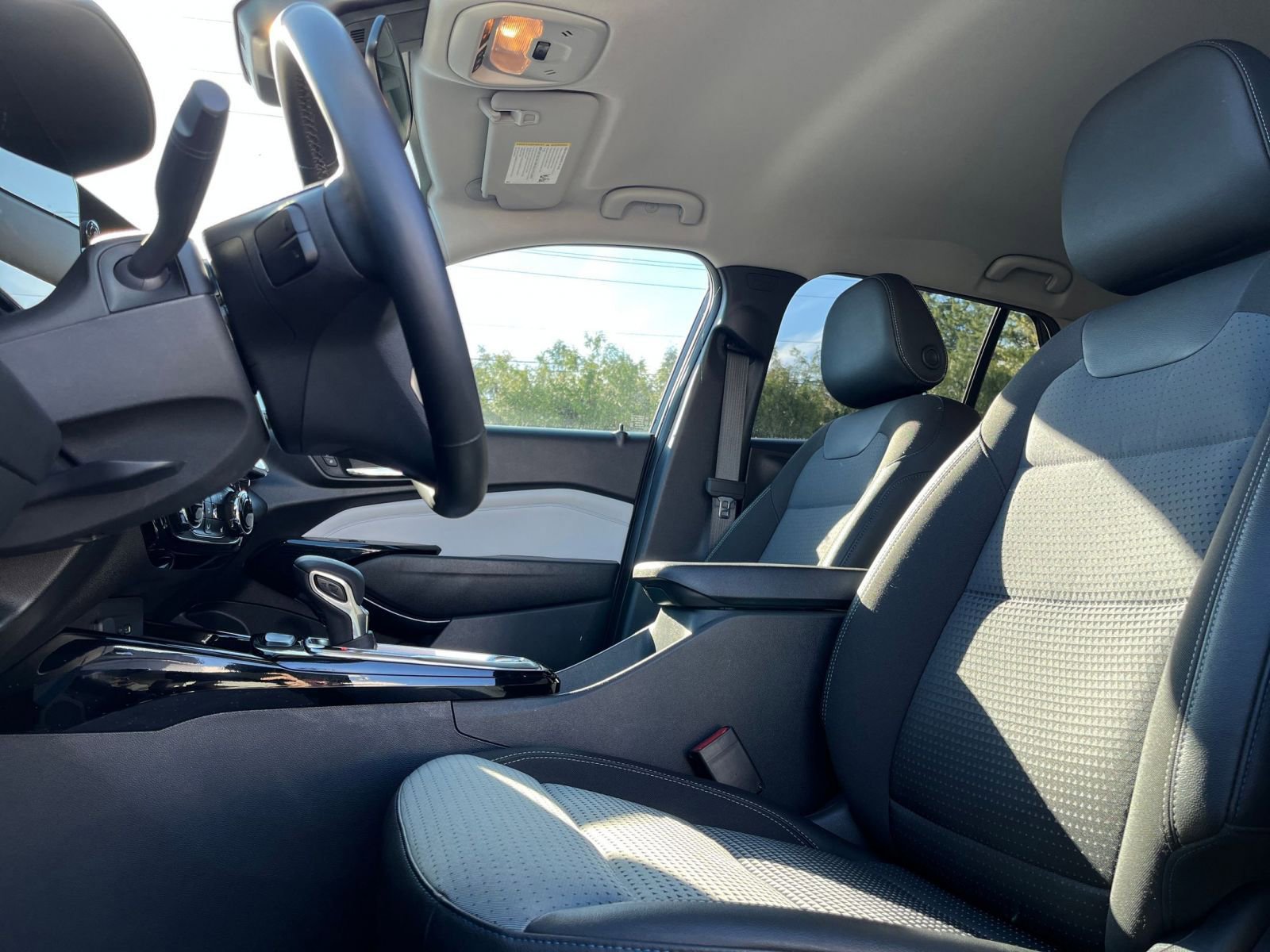 Thumbnail: 2025 Chevrolet Trax - 25