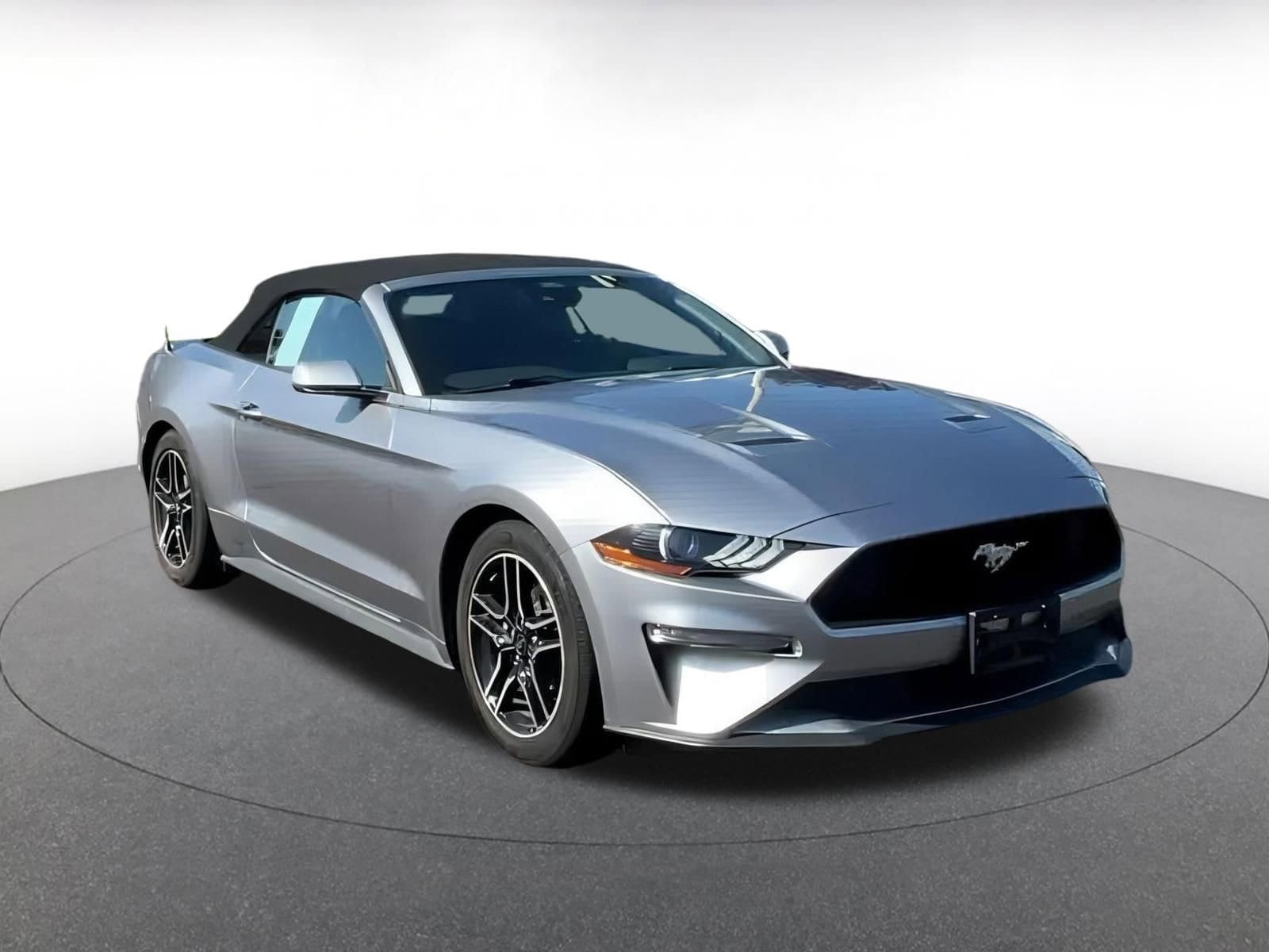 2023 Ford Mustang  3