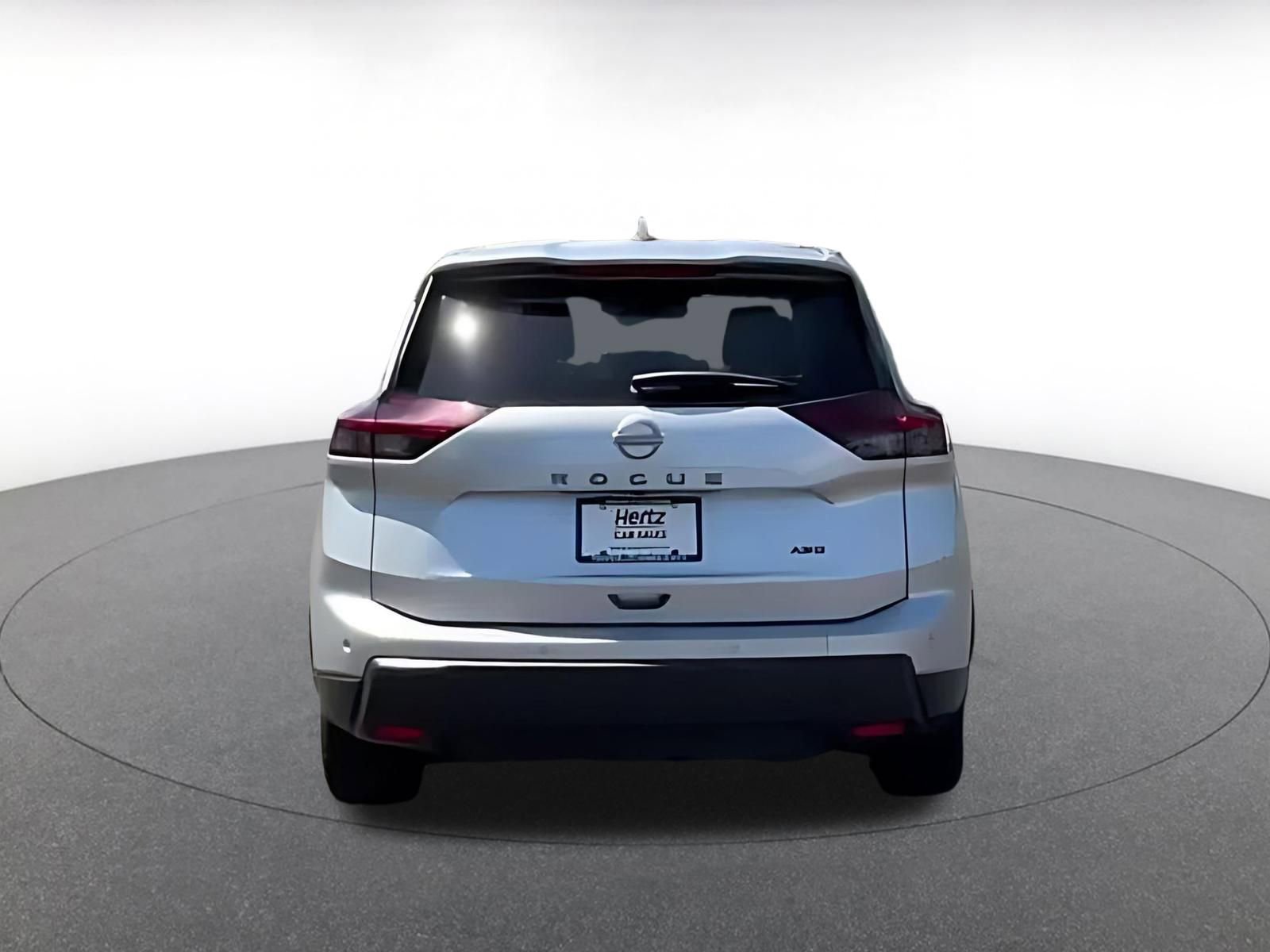 Thumbnail: 2025 Nissan Rogue - 12