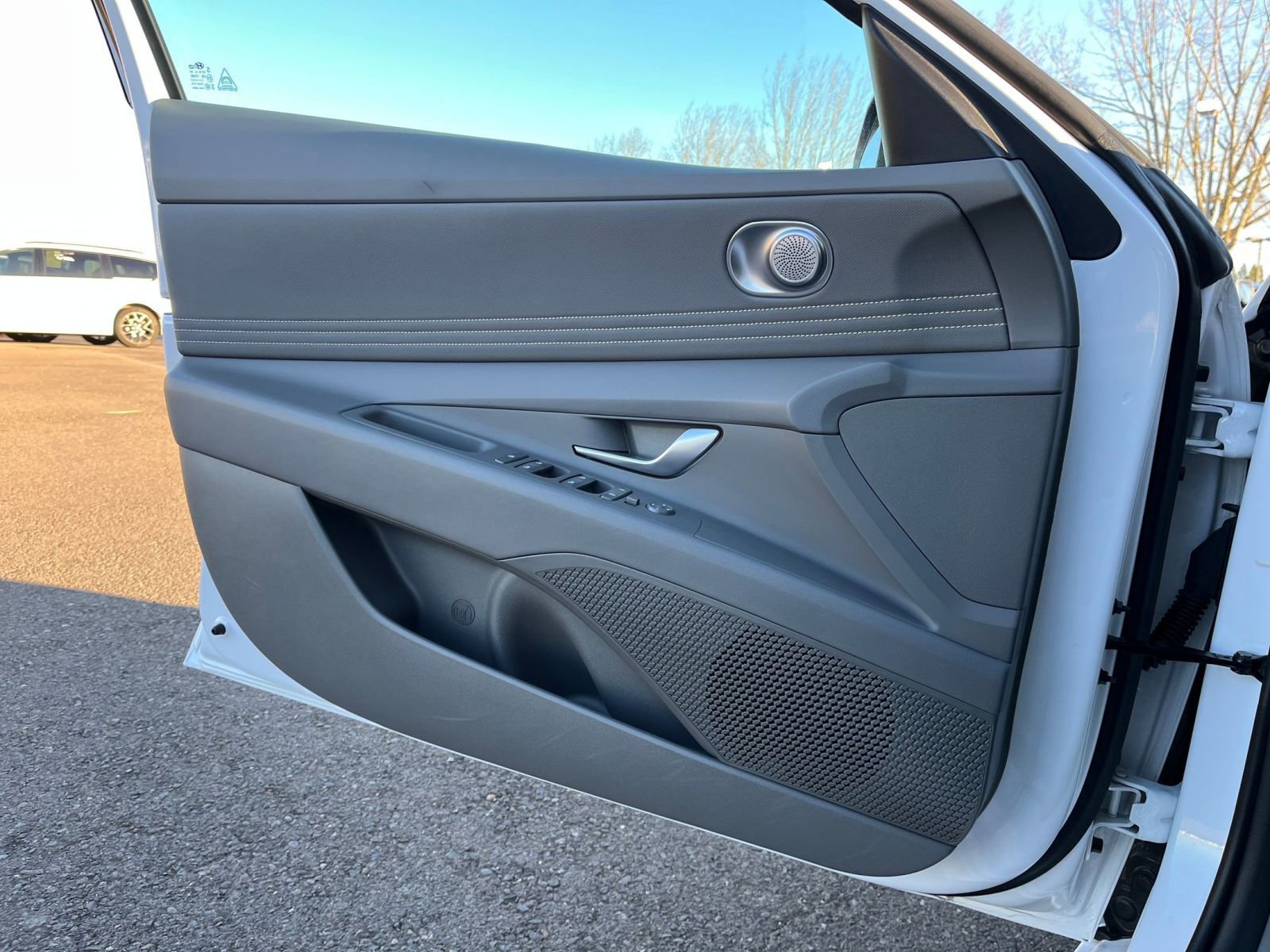 Thumbnail: 2025 Hyundai Elantra - 20