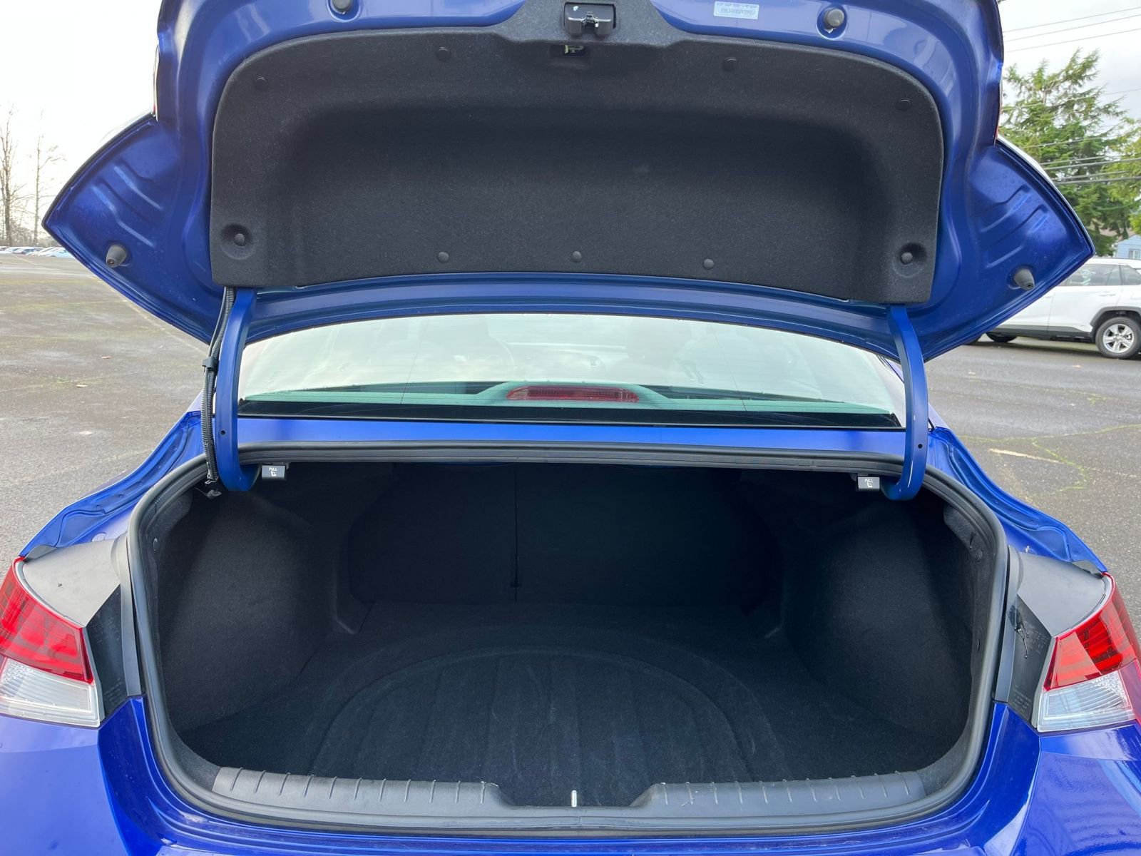 Thumbnail: 2025 Hyundai Elantra - 31