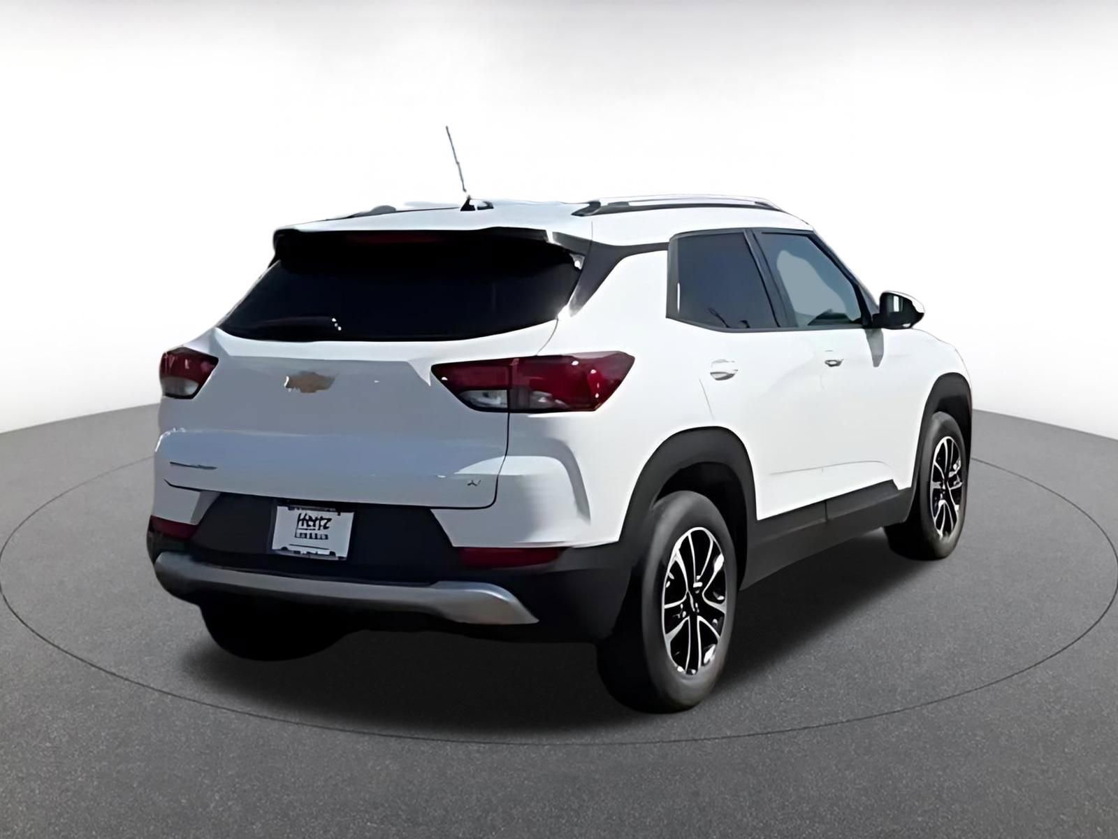 Thumbnail: 2025 Chevrolet TrailBlazer - 12