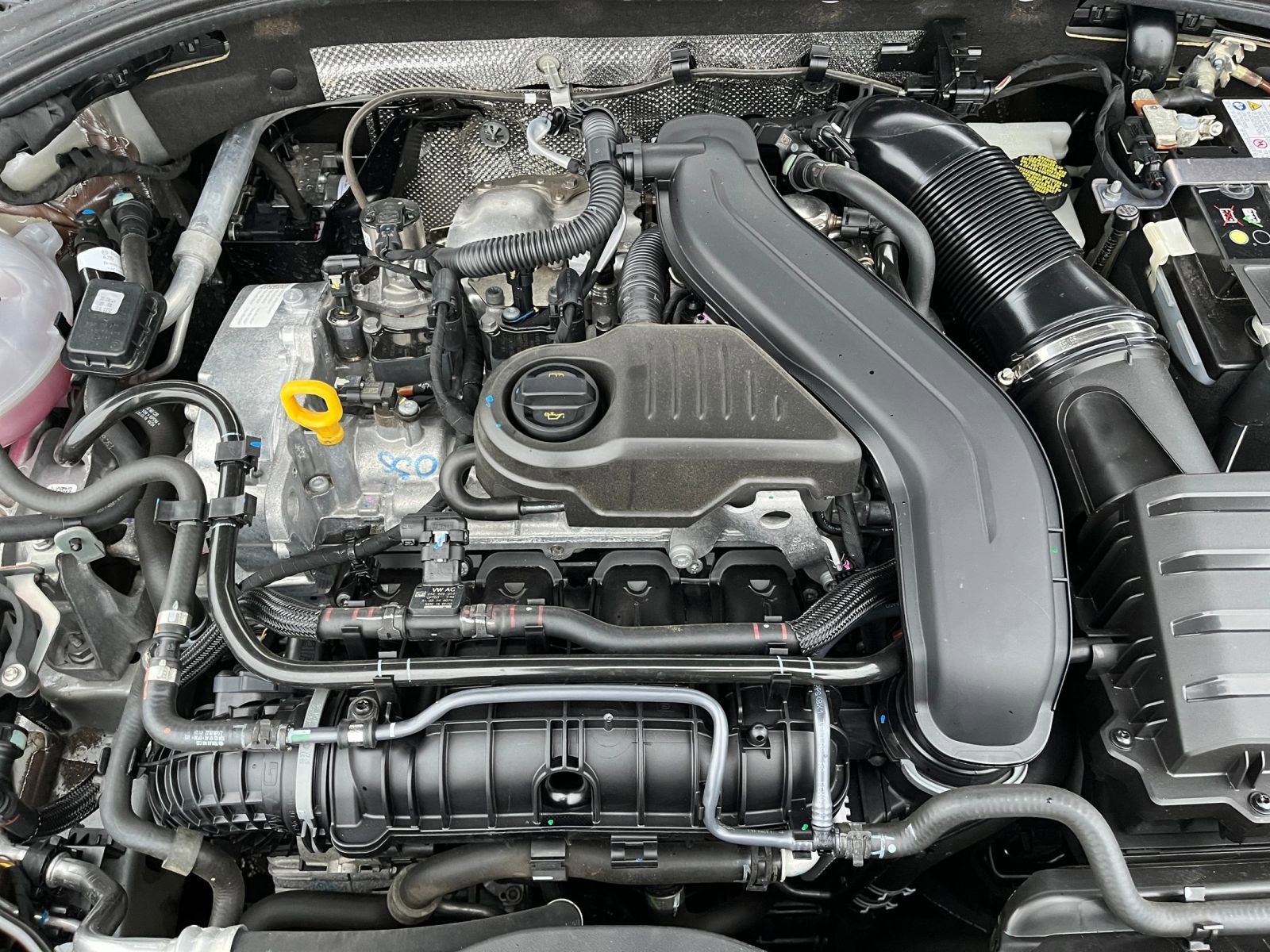 Thumbnail: 2025 Volkswagen Jetta - 32