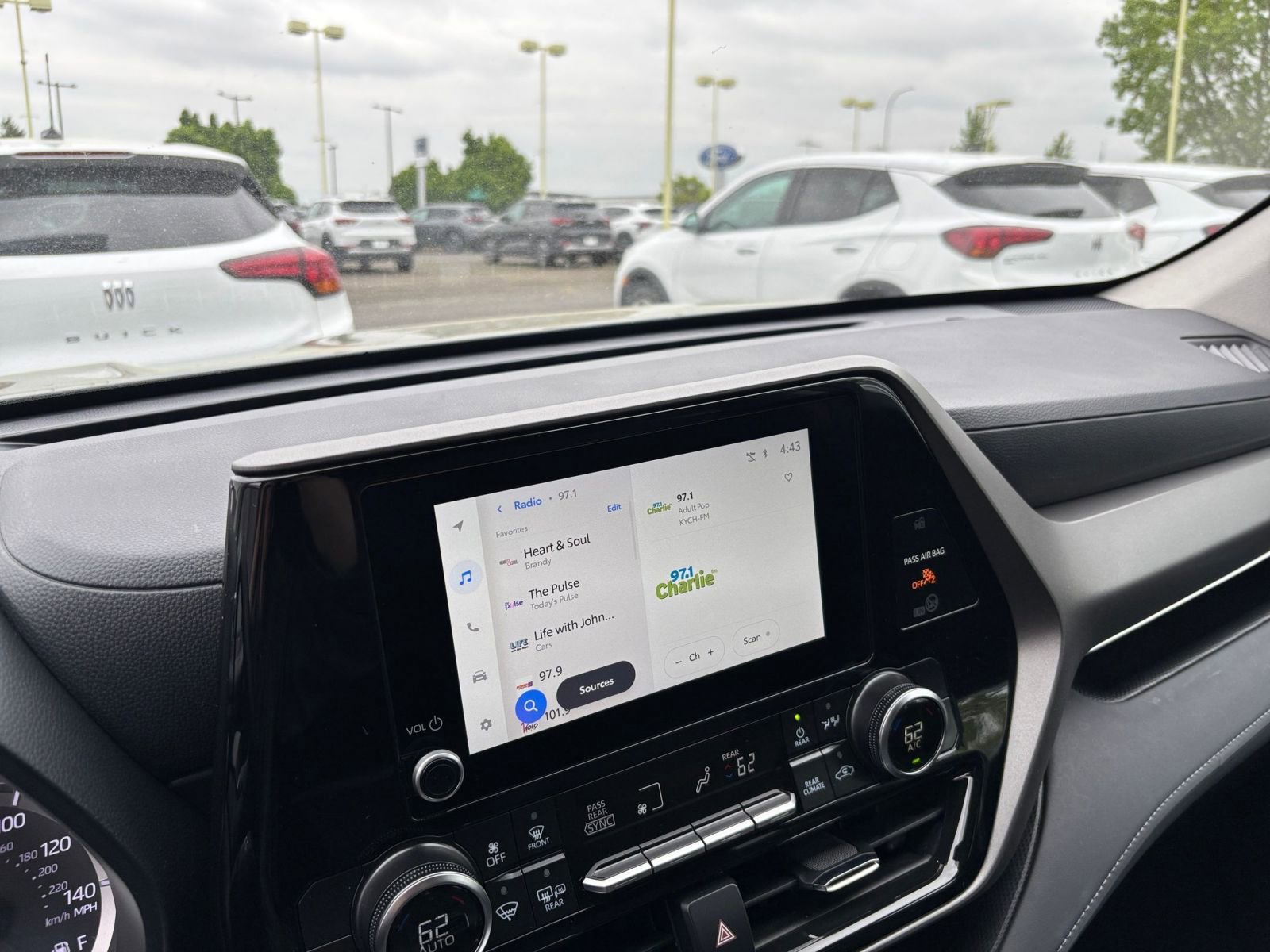 Thumbnail: 2025 Toyota Highlander - 17
