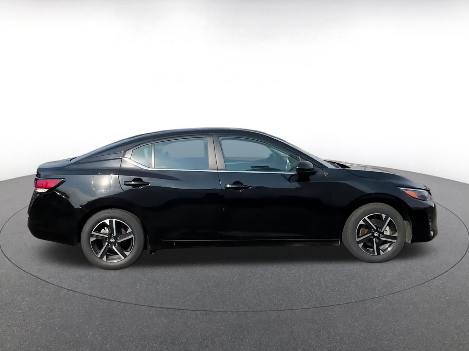 Thumbnail: 2024 Nissan Sentra - 16