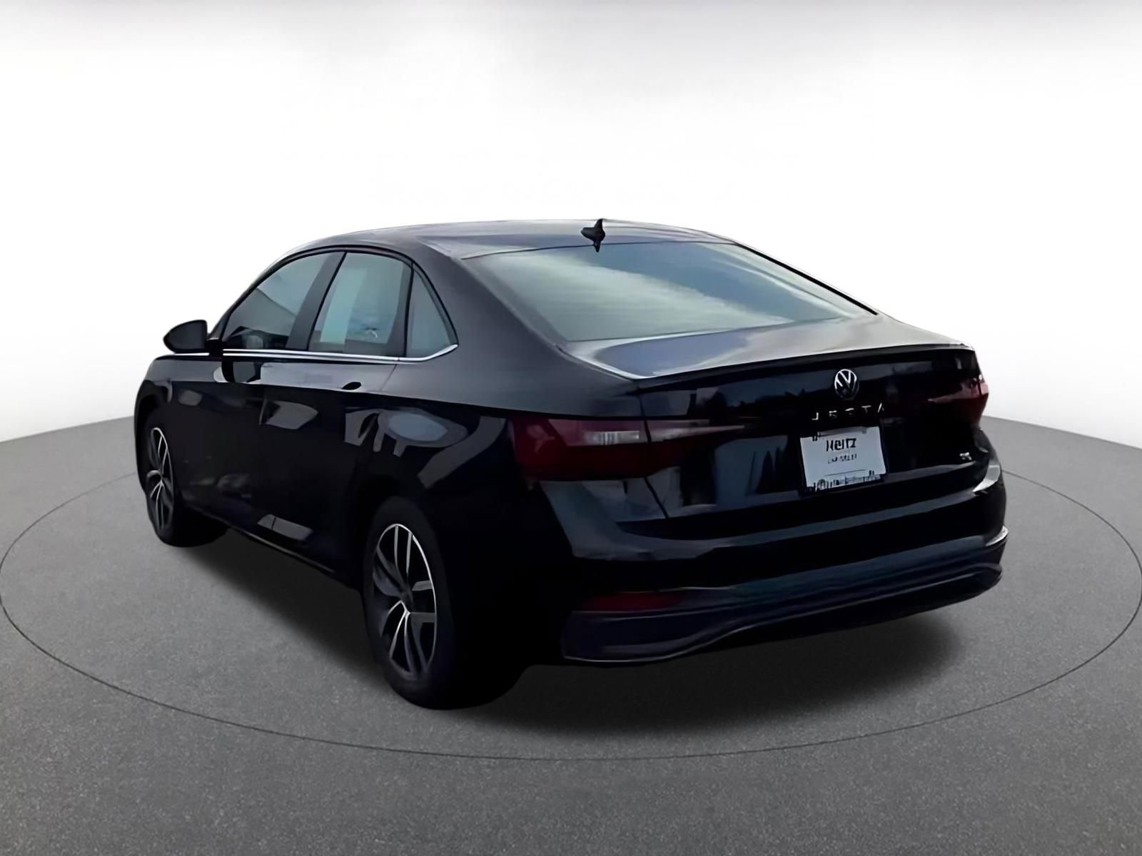 Thumbnail: 2025 Volkswagen Jetta - 11