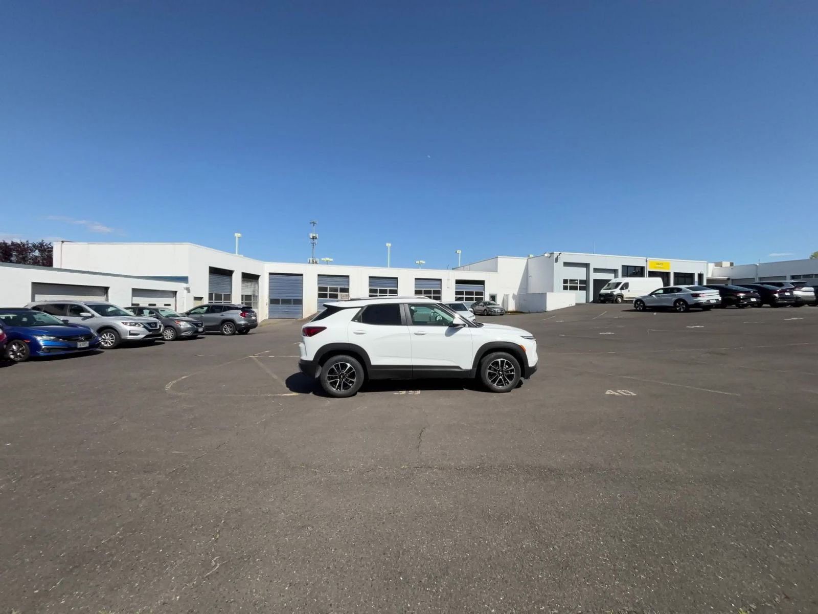 Thumbnail: 2025 Chevrolet TrailBlazer - 14