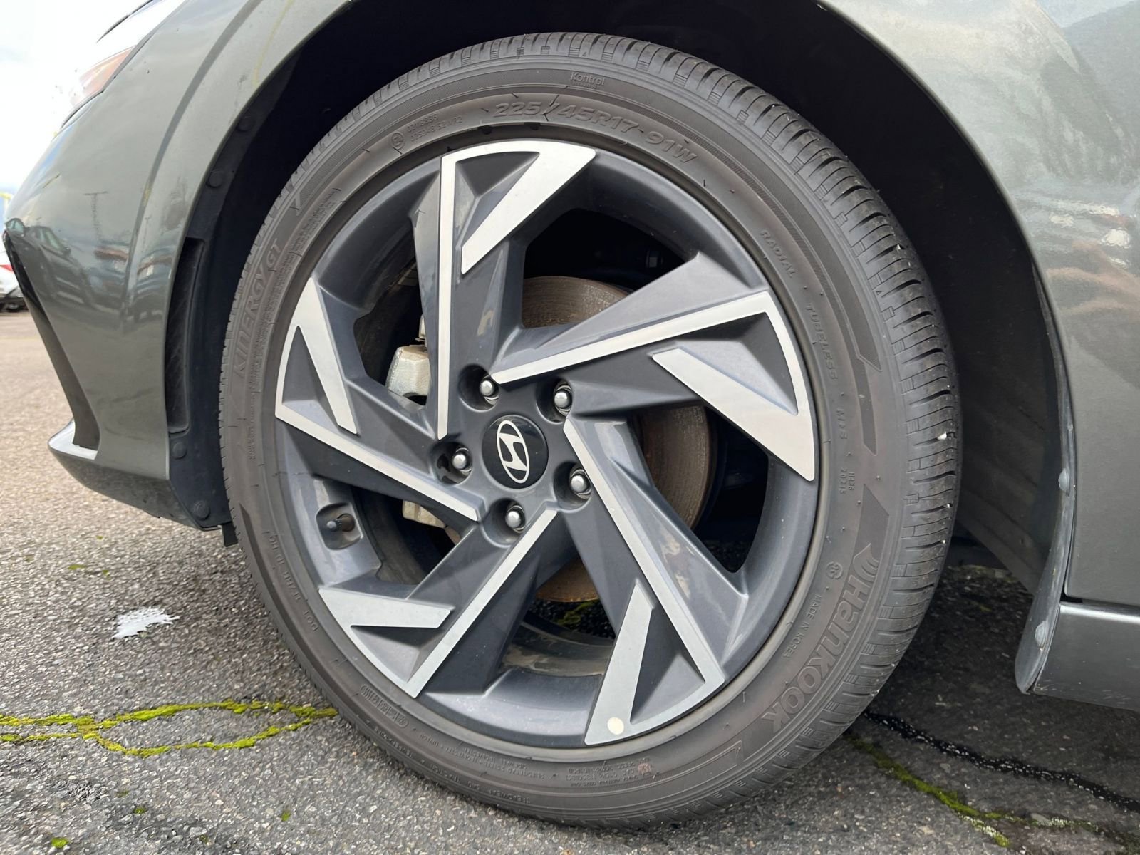 Thumbnail: 2025 Hyundai Elantra - 30