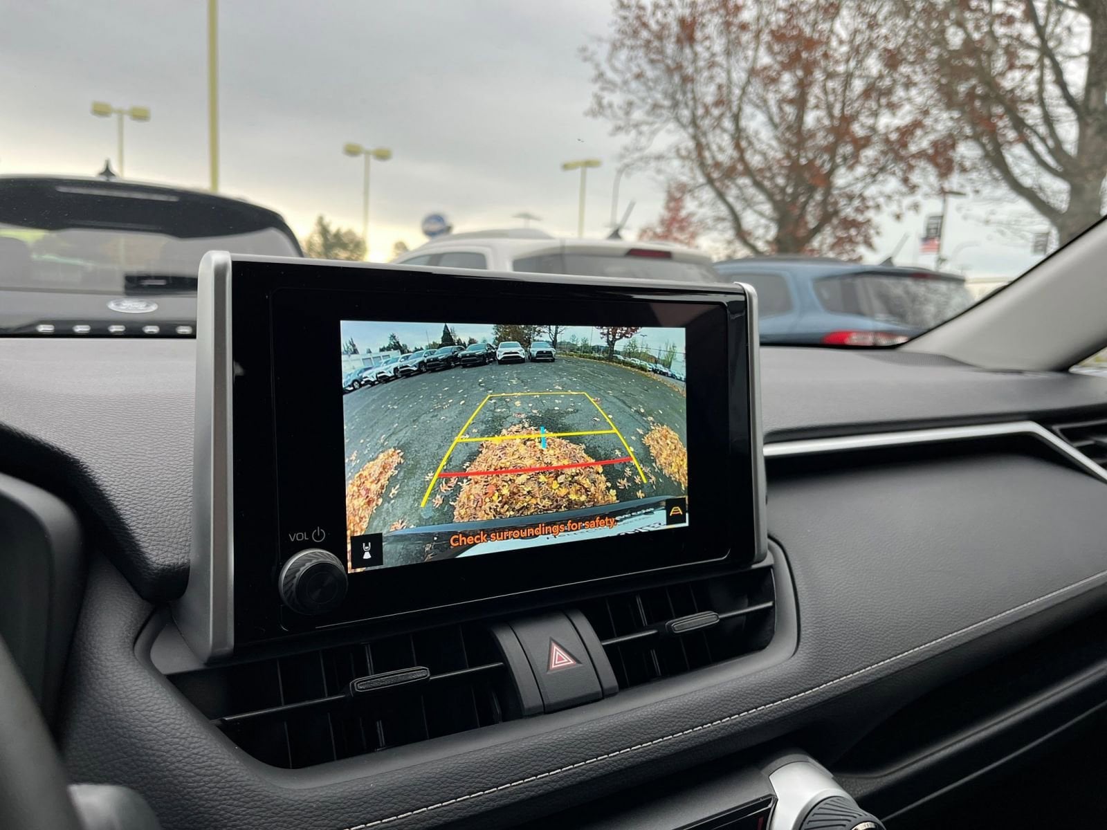 Thumbnail: 2025 Toyota RAV4 - 17