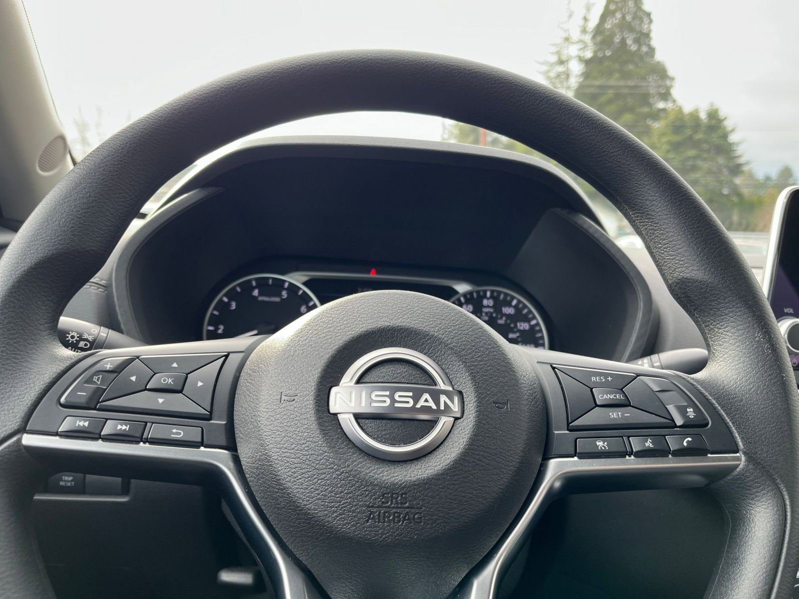 Thumbnail: 2025 Nissan Sentra - 25