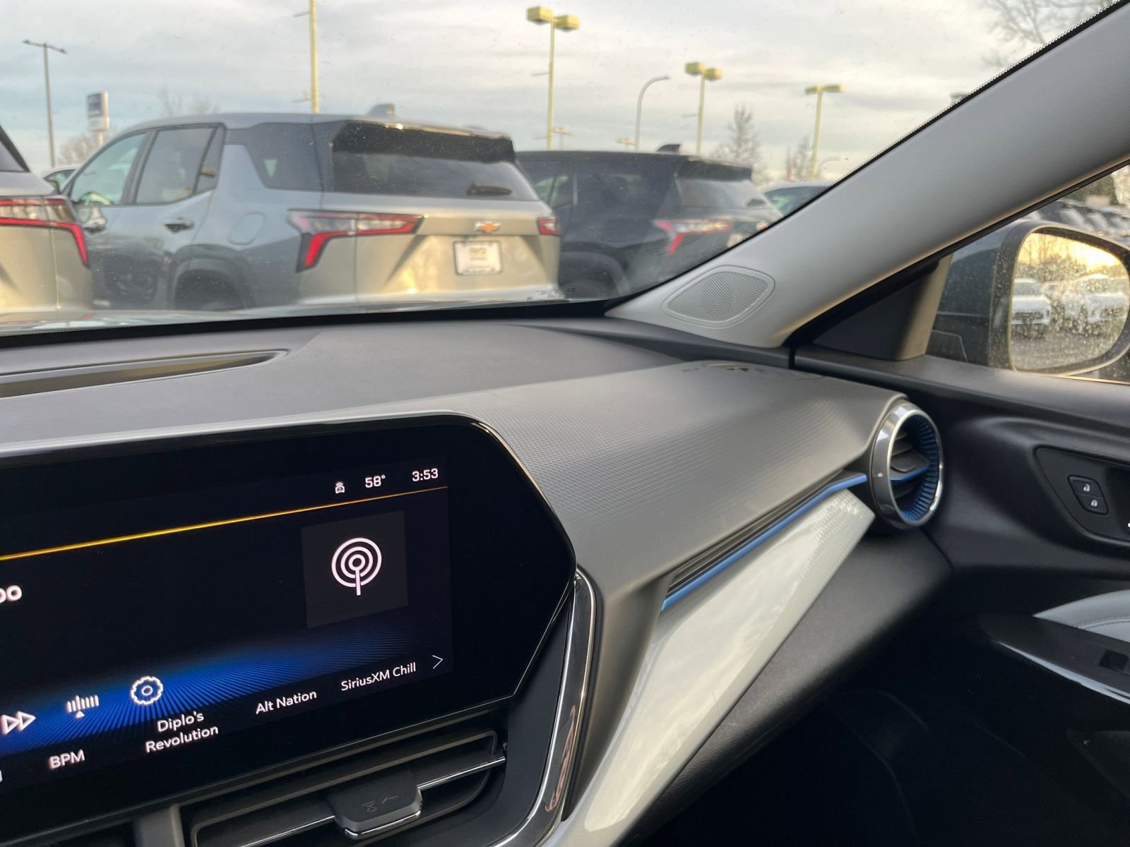 Thumbnail: 2025 Chevrolet Trax - 33