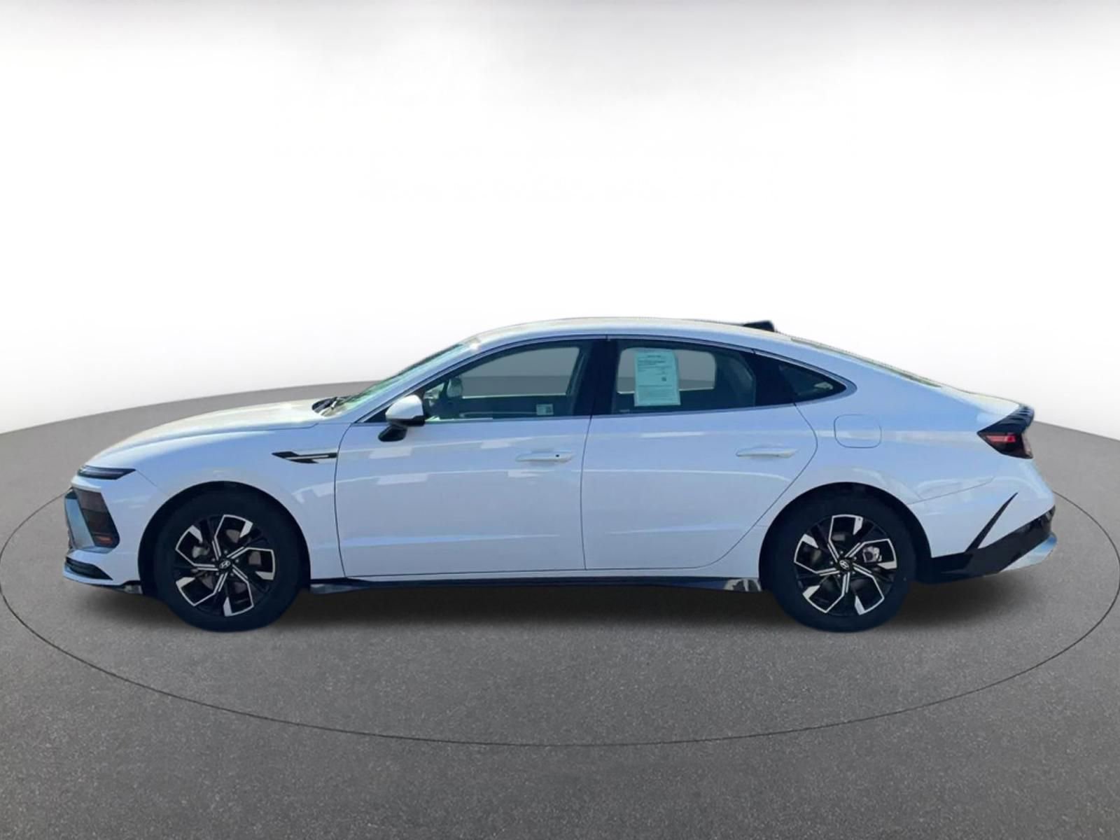 Thumbnail: 2025 Hyundai Sonata - 9