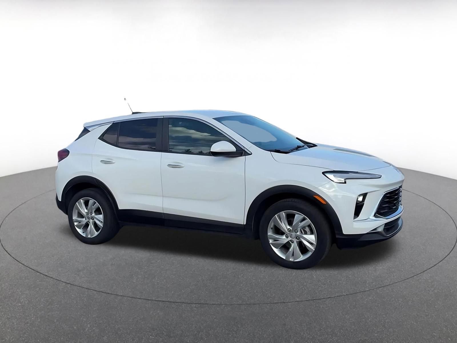 Thumbnail: 2025 Buick Encore GX - 2