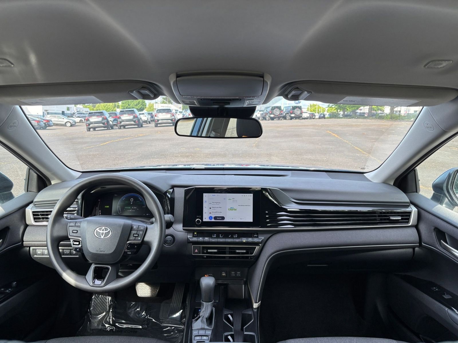 Thumbnail: 2025 Toyota Camry - 32
