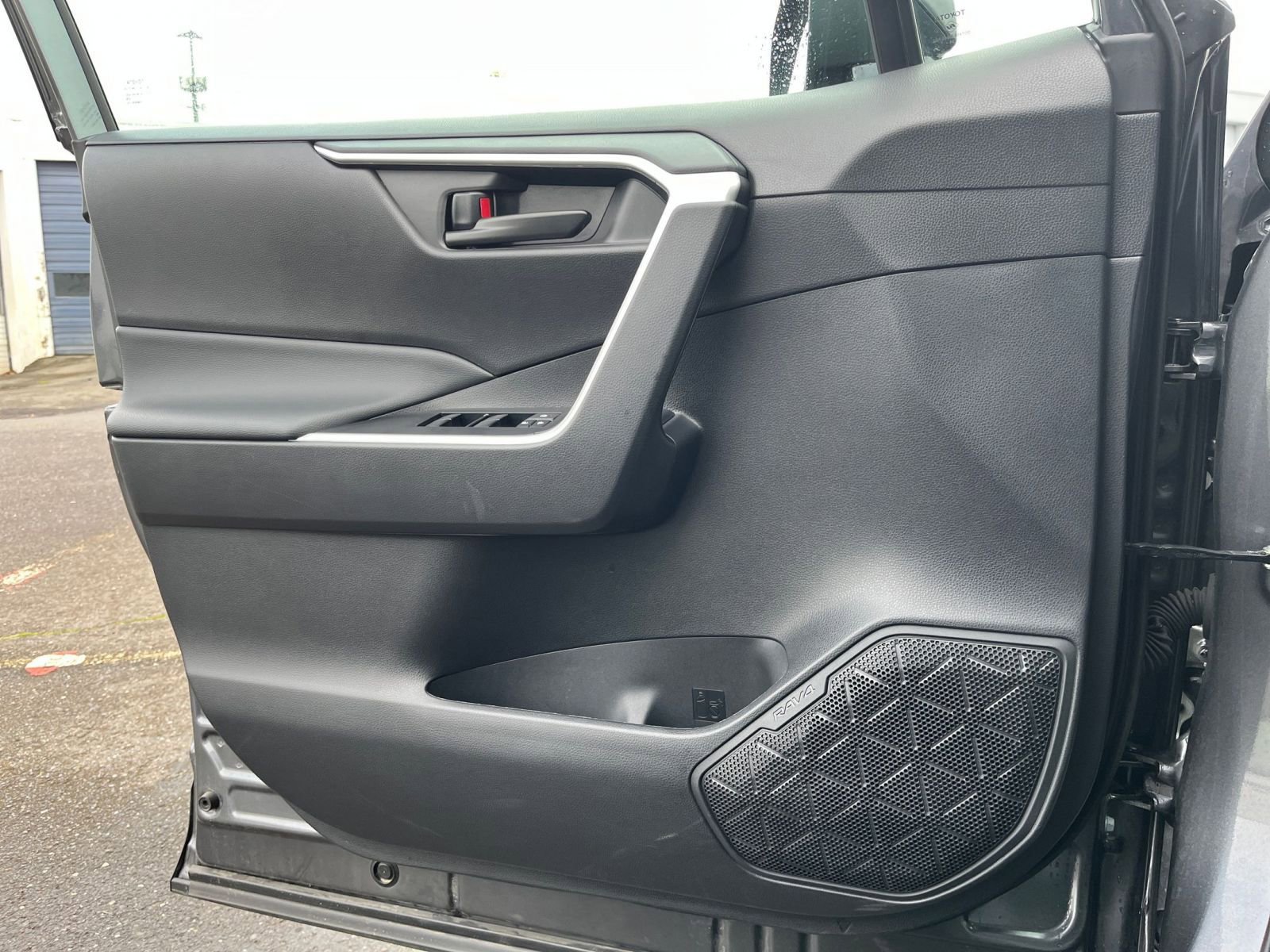 Thumbnail: 2025 Toyota RAV4 - 20