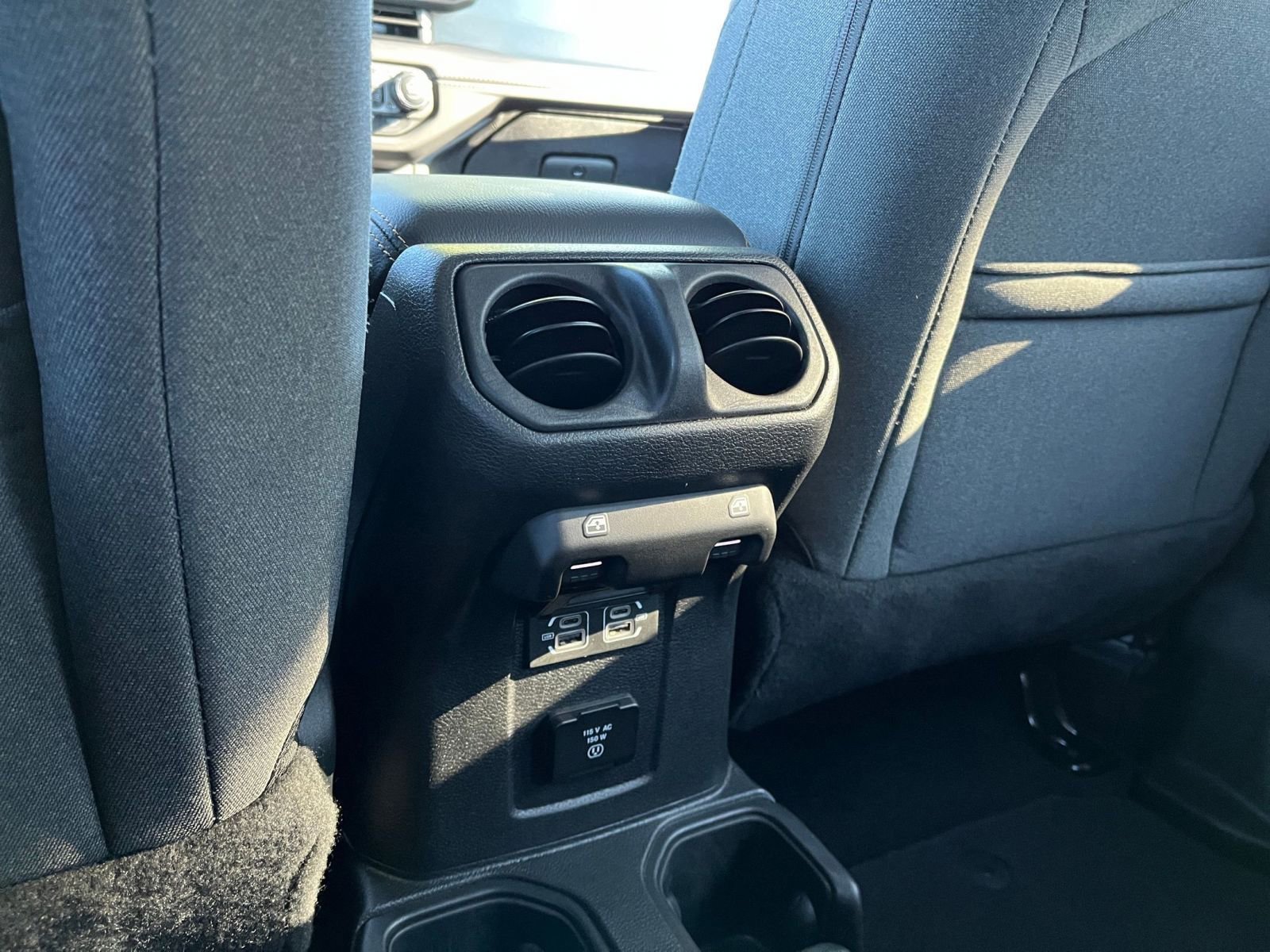 Thumbnail: 2025 Jeep Wrangler - 23