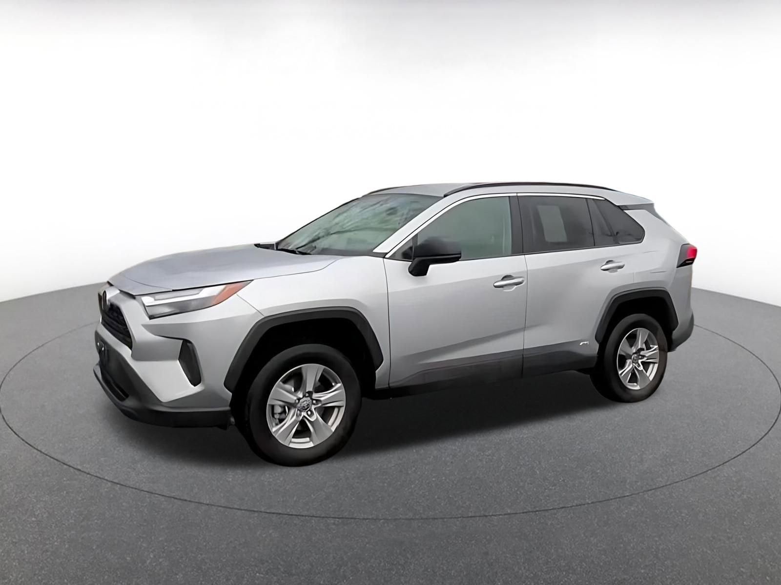 Thumbnail: 2025 Toyota RAV4 - 8
