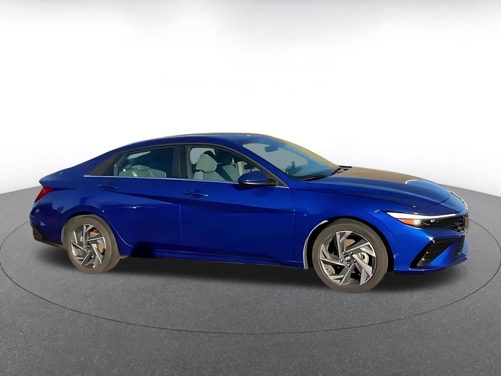 Thumbnail: 2025 Hyundai Elantra - 16