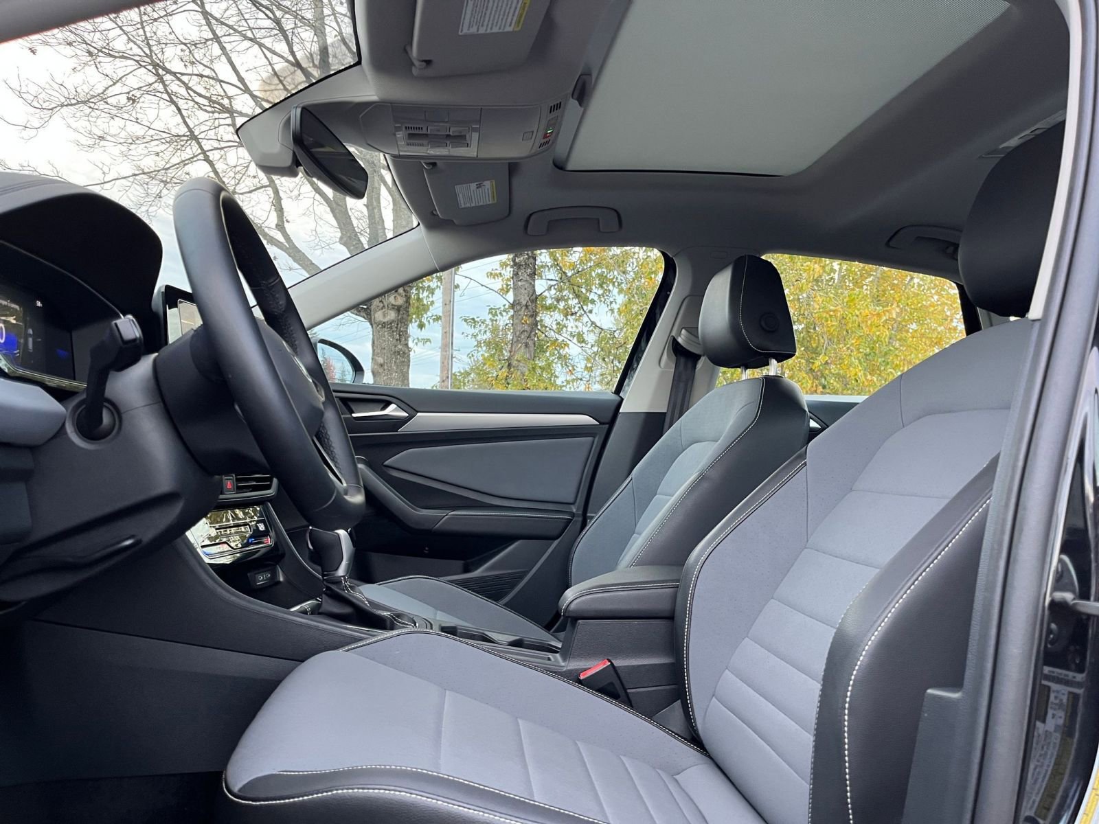 Thumbnail: 2025 Volkswagen Jetta - 27