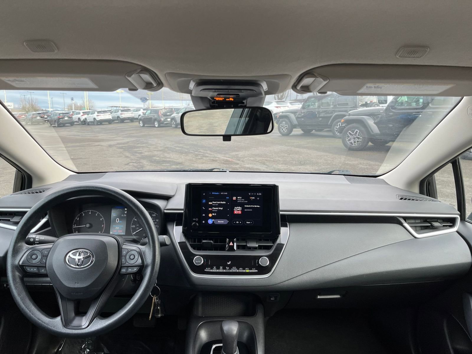 Thumbnail: 2023 Toyota Corolla - 31