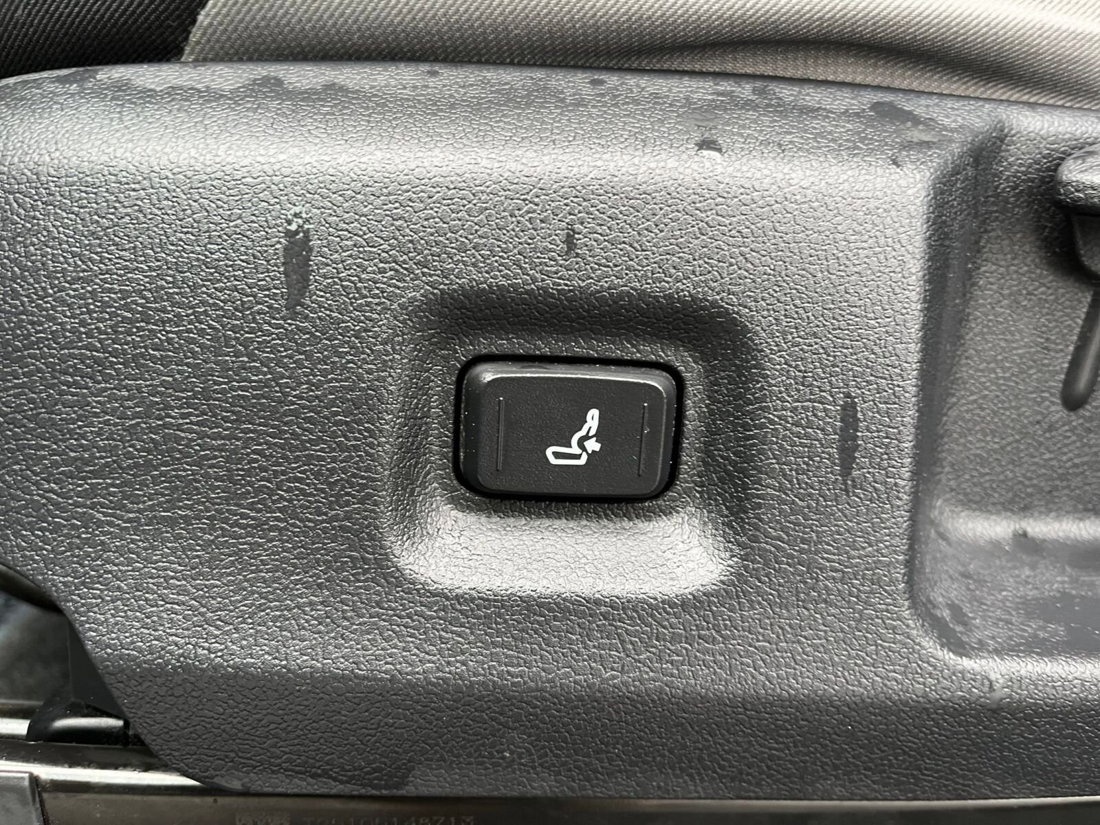 Thumbnail: 2025 Toyota Tacoma - 24