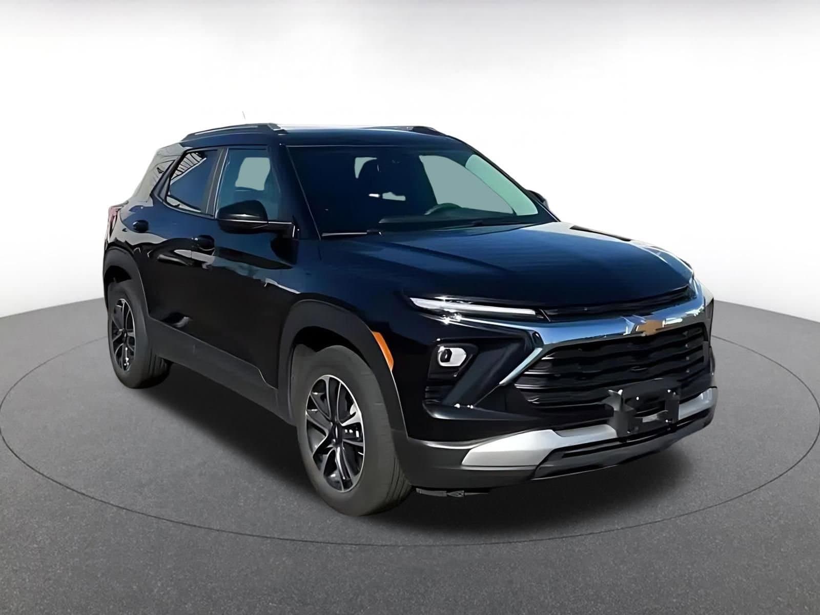 Thumbnail: 2025 Chevrolet TrailBlazer - 2