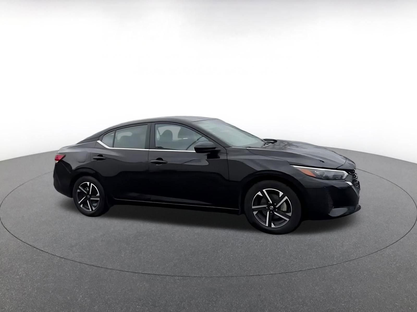 Thumbnail: 2025 Nissan Sentra - 2