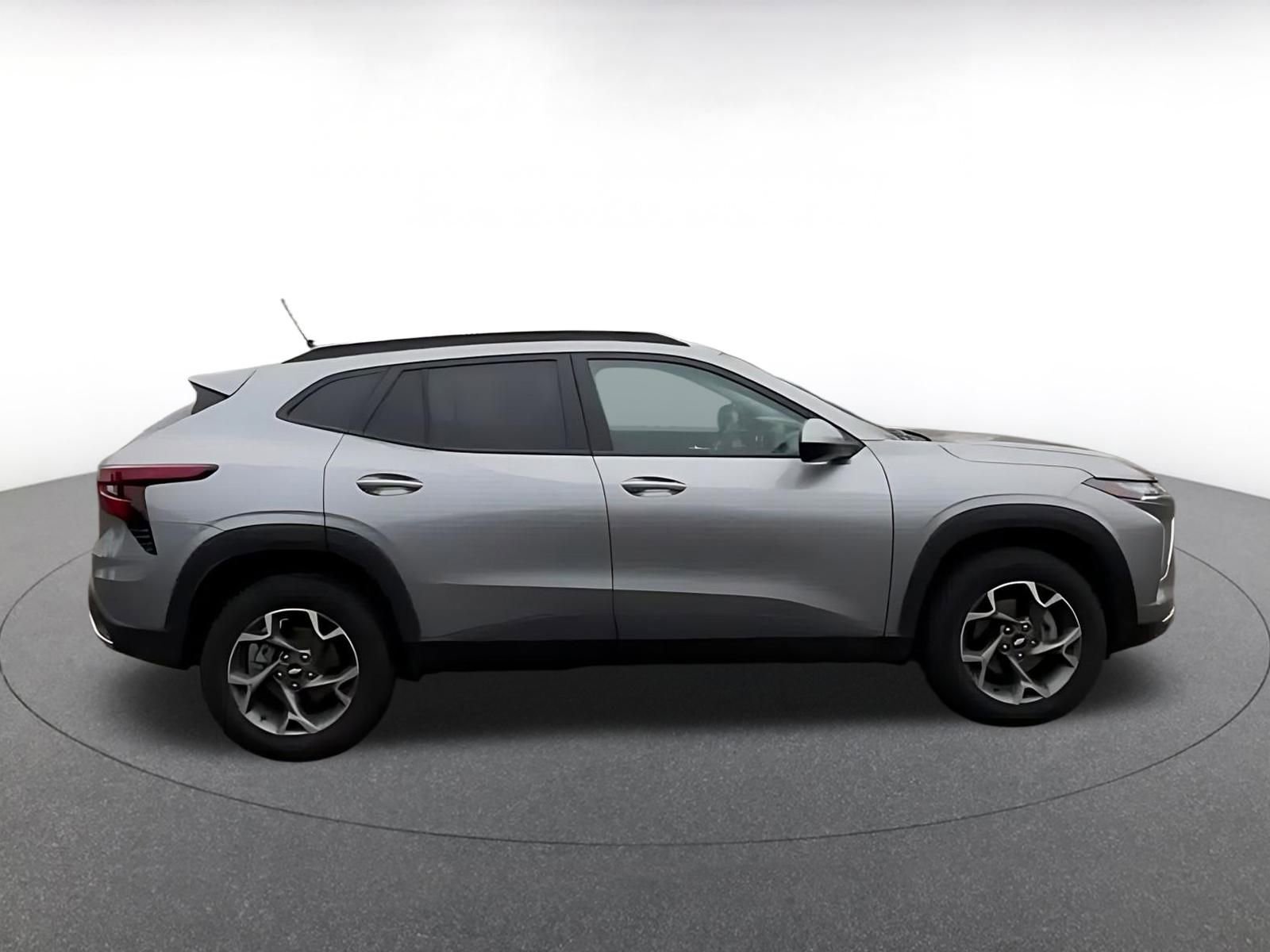 Thumbnail: 2025 Chevrolet Trax - 16