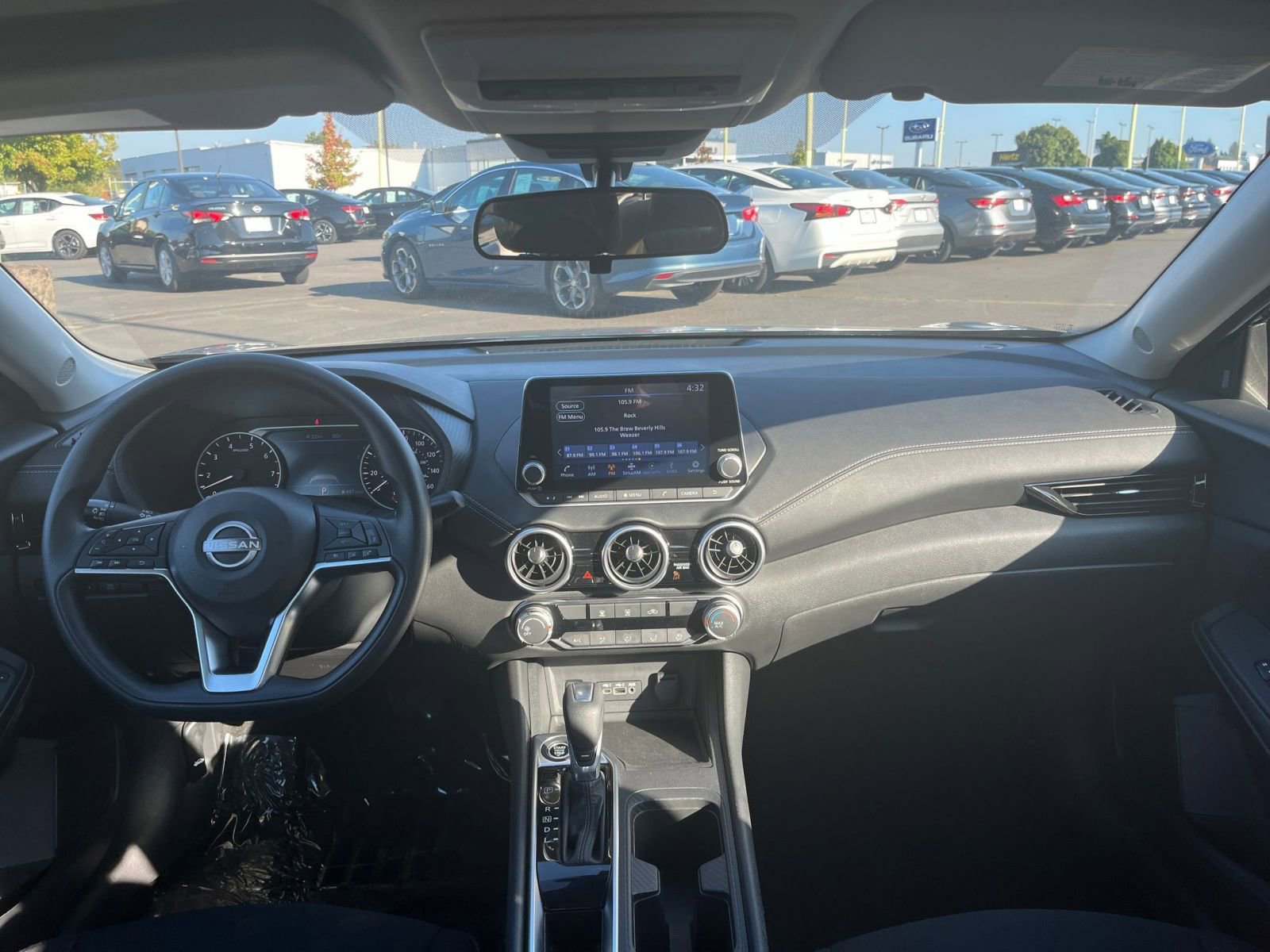 Thumbnail: 2024 Nissan Sentra - 31