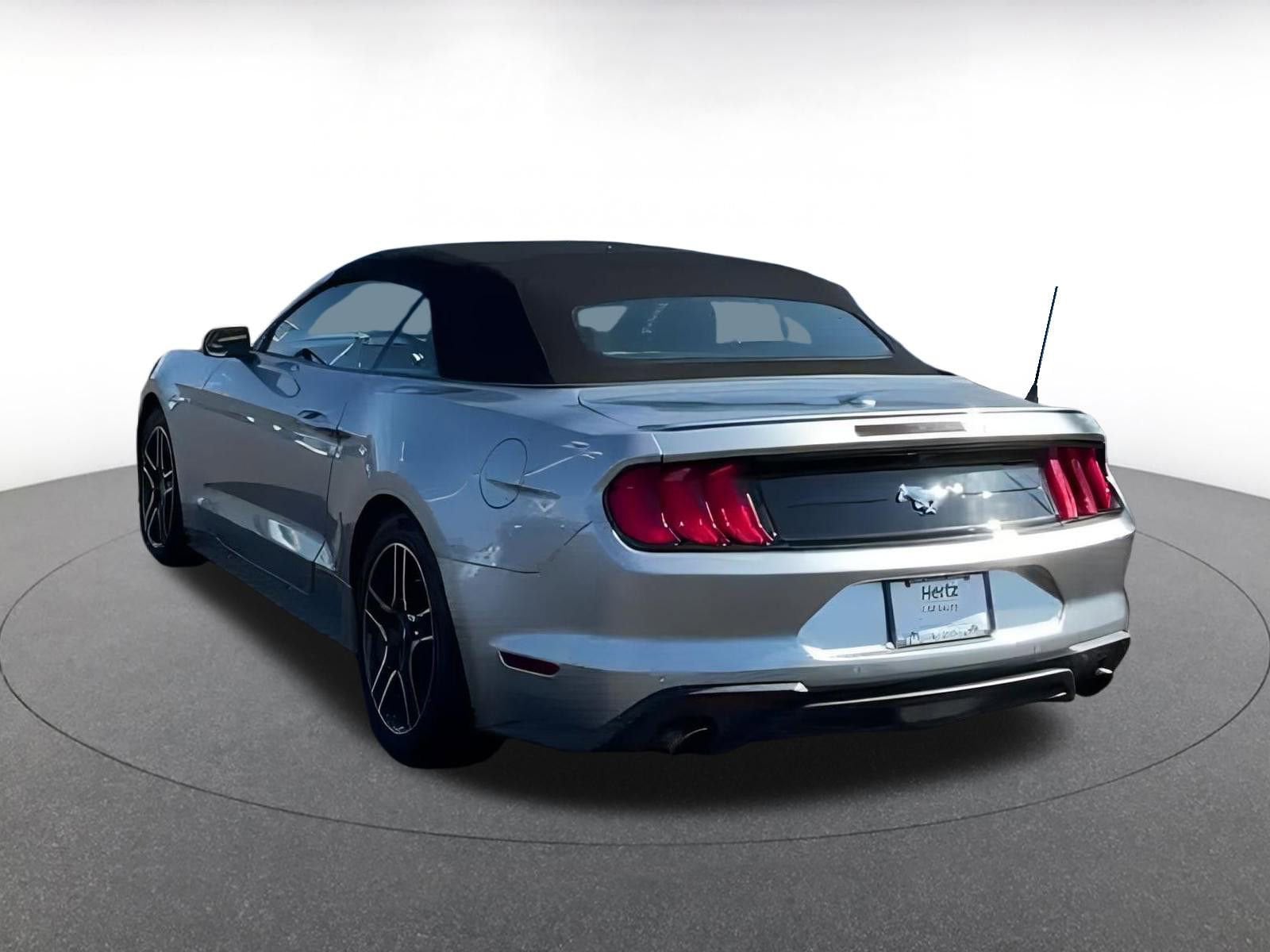 2023 Ford Mustang  6