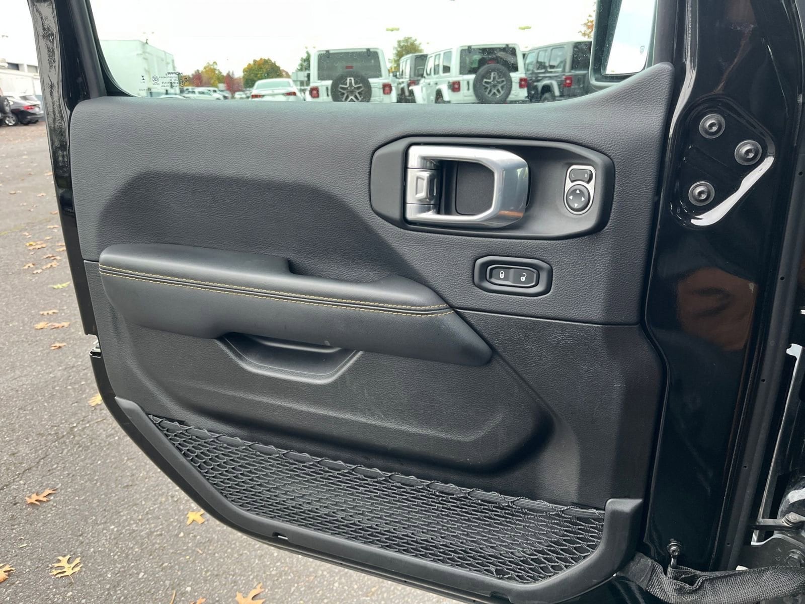 Thumbnail: 2025 Jeep Wrangler - 20