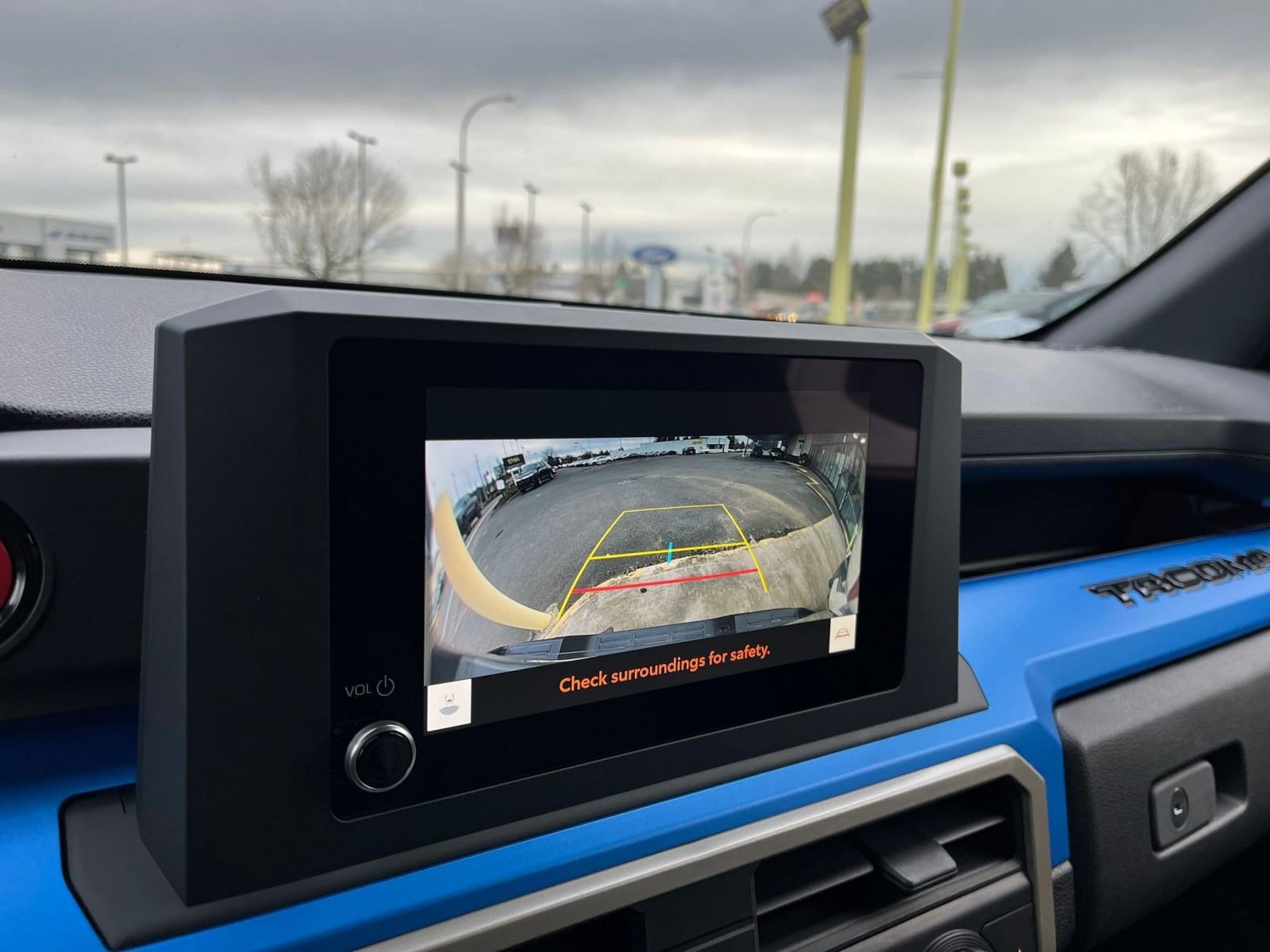 Thumbnail: 2025 Toyota Tacoma - 18