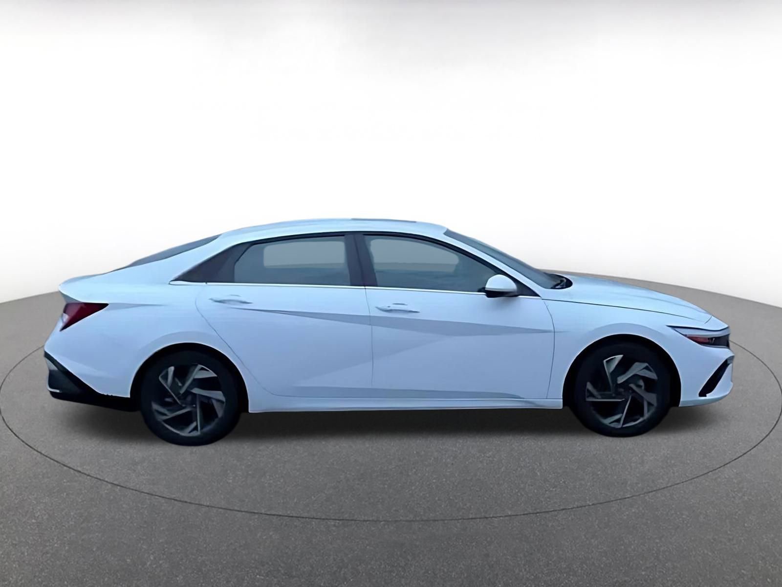 Thumbnail: 2025 Hyundai Elantra - 12