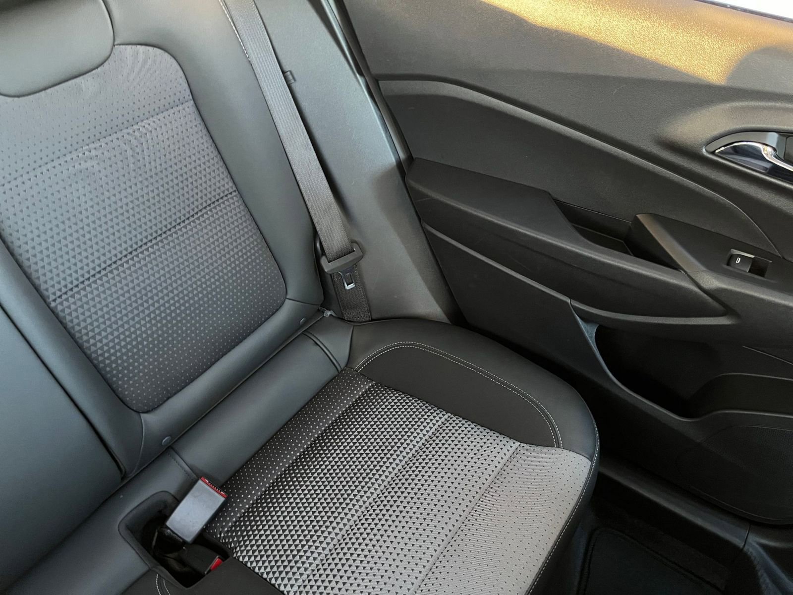 Thumbnail: 2025 Chevrolet Trax - 35