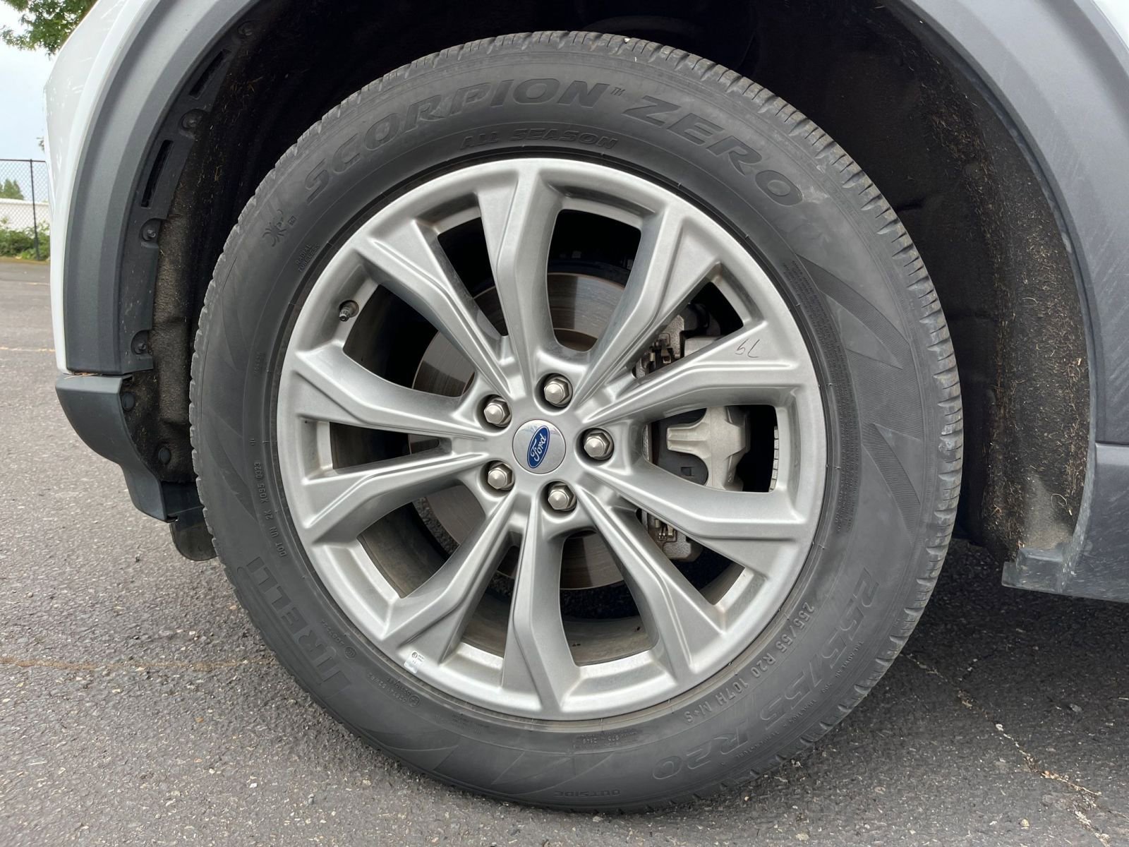 Thumbnail: 2023 Ford Explorer - 33