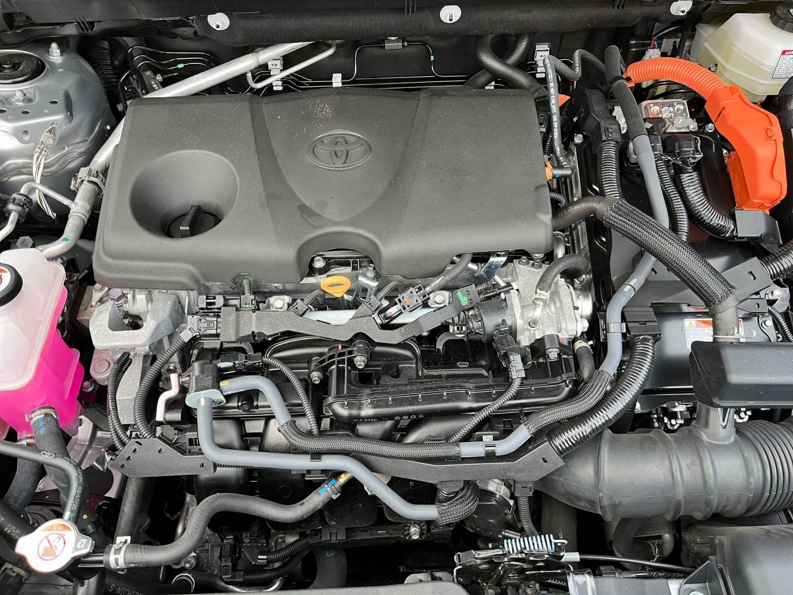 Thumbnail: 2025 Toyota RAV4 - 31