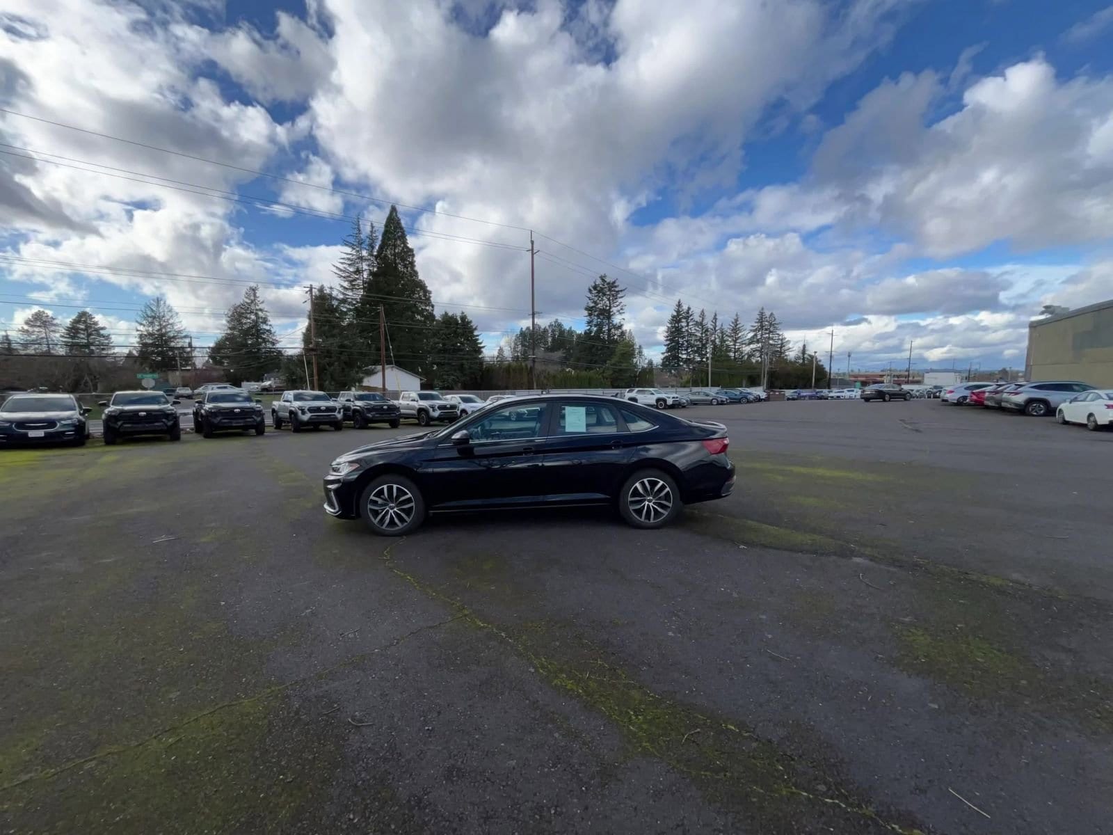 Thumbnail: 2025 Volkswagen Jetta - 14