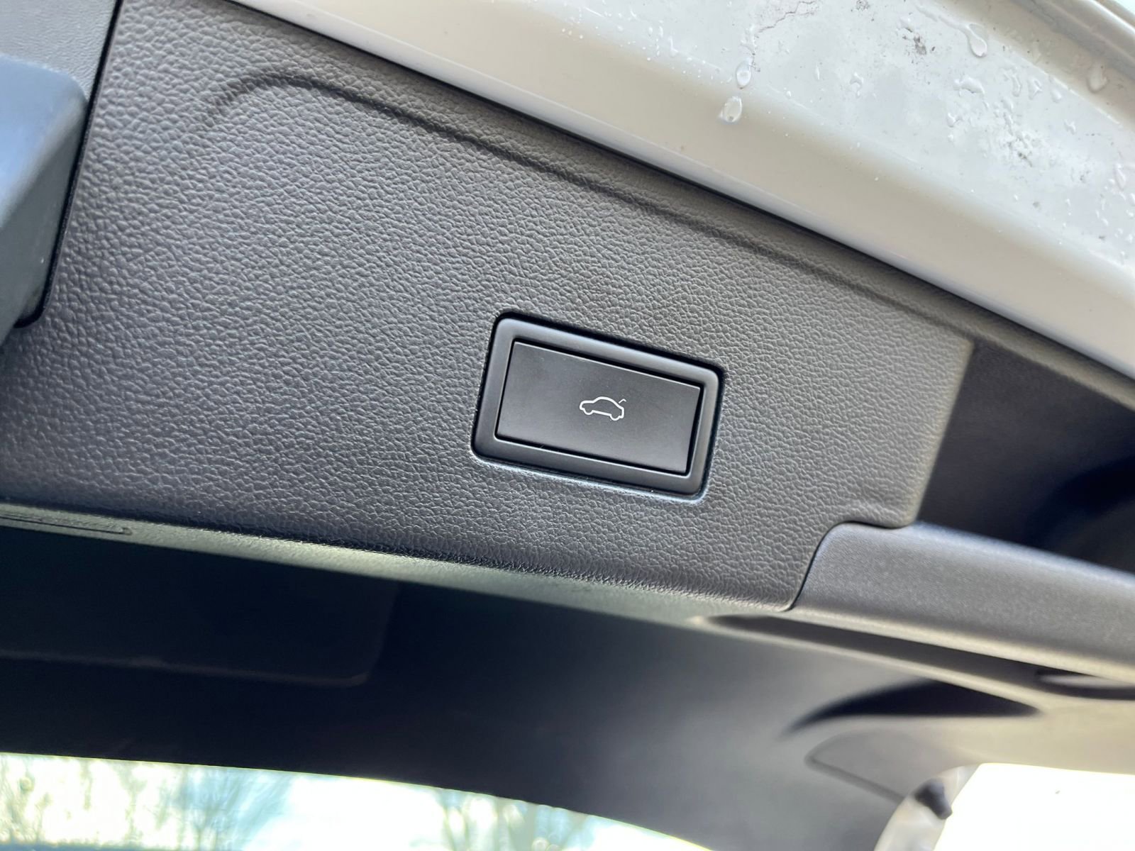 Thumbnail: 2024 Volkswagen Atlas - 24